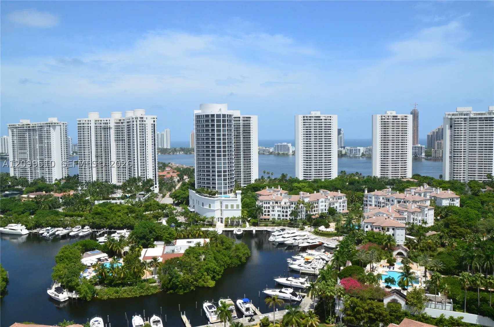 1000 W Island Blvd #2909