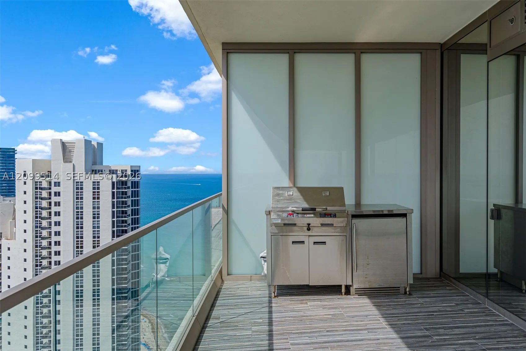 18975 Collins Ave #3605