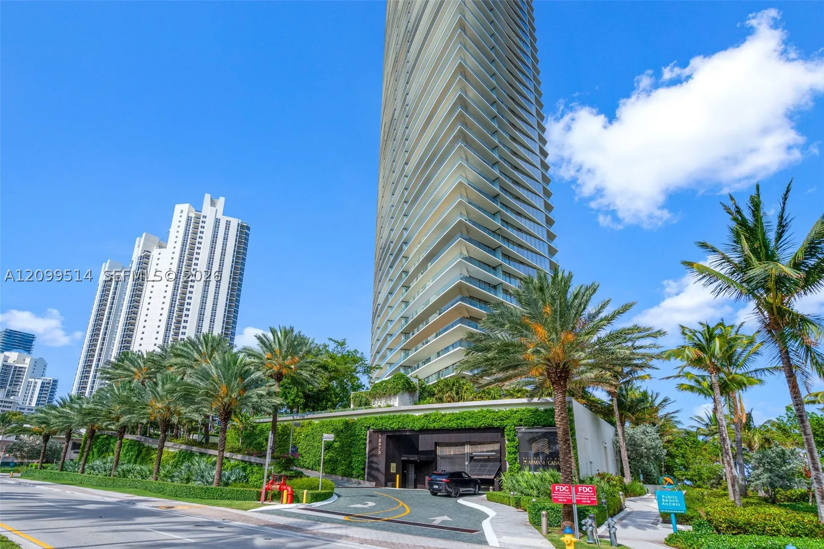 18975 Collins Ave #3605
