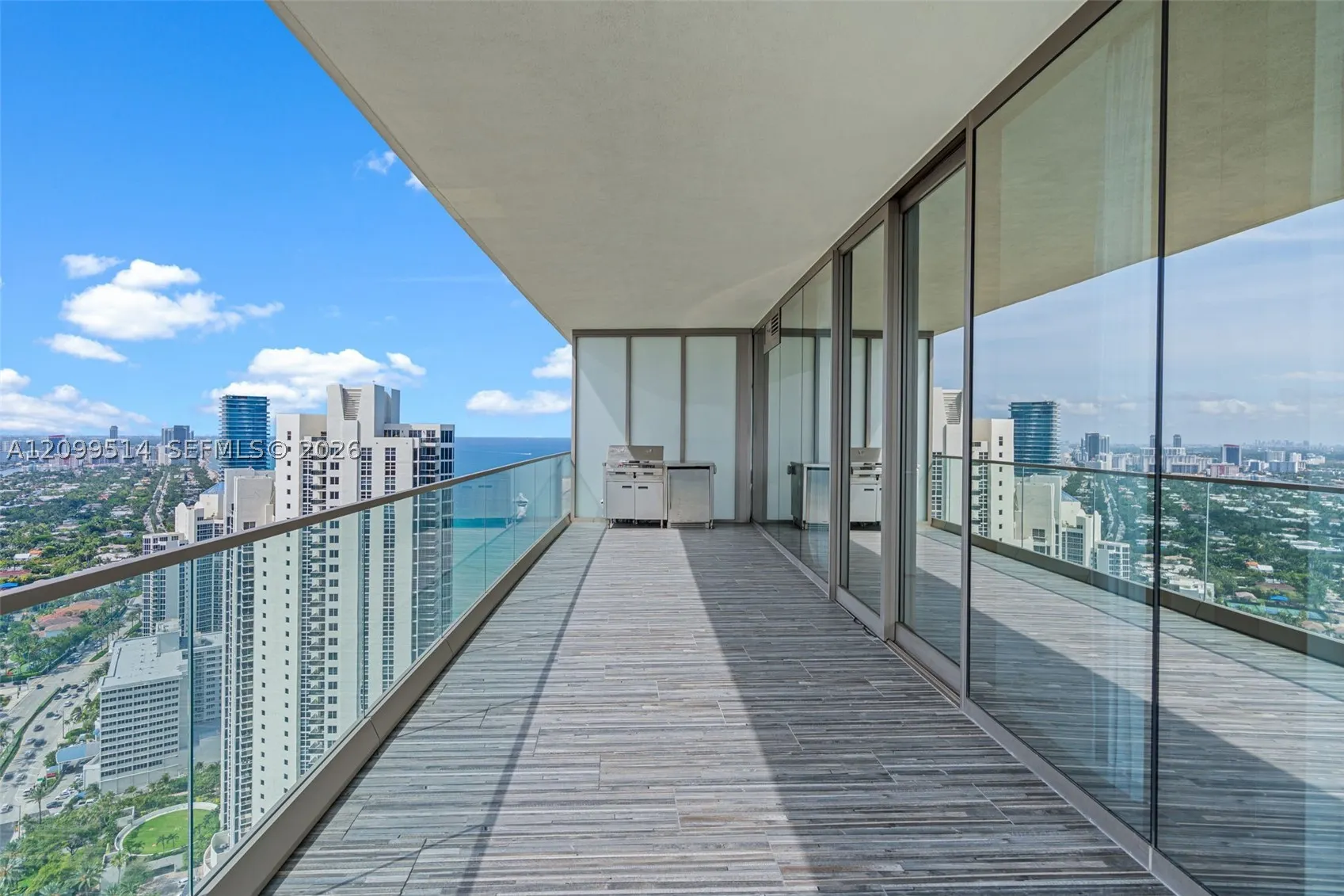 18975 Collins Ave #3605