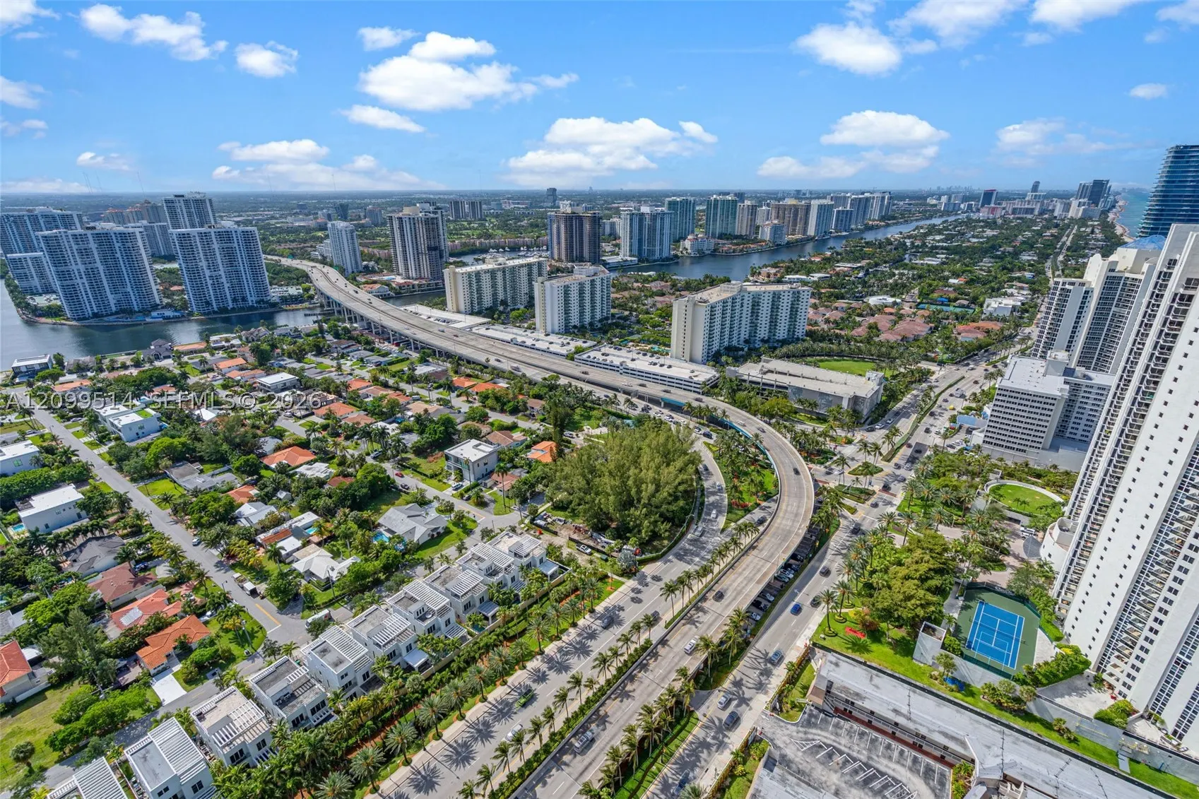 18975 Collins Ave #3605
