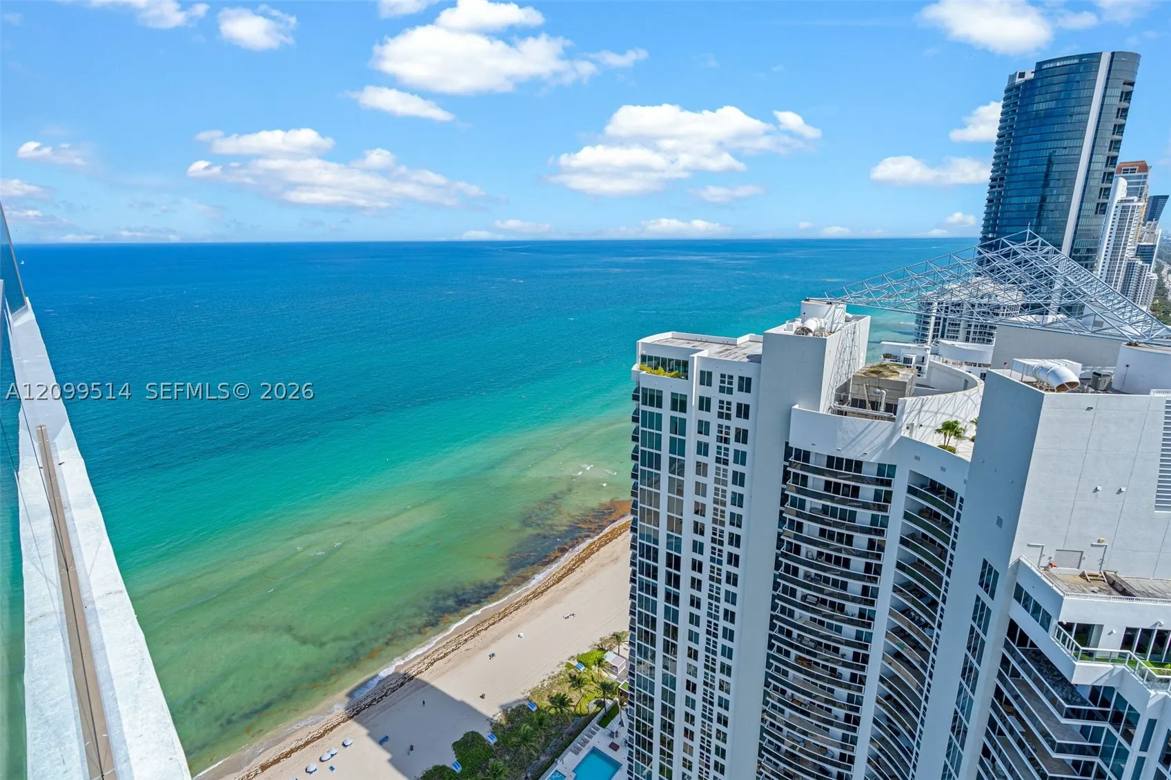 18975 Collins Ave #3605
