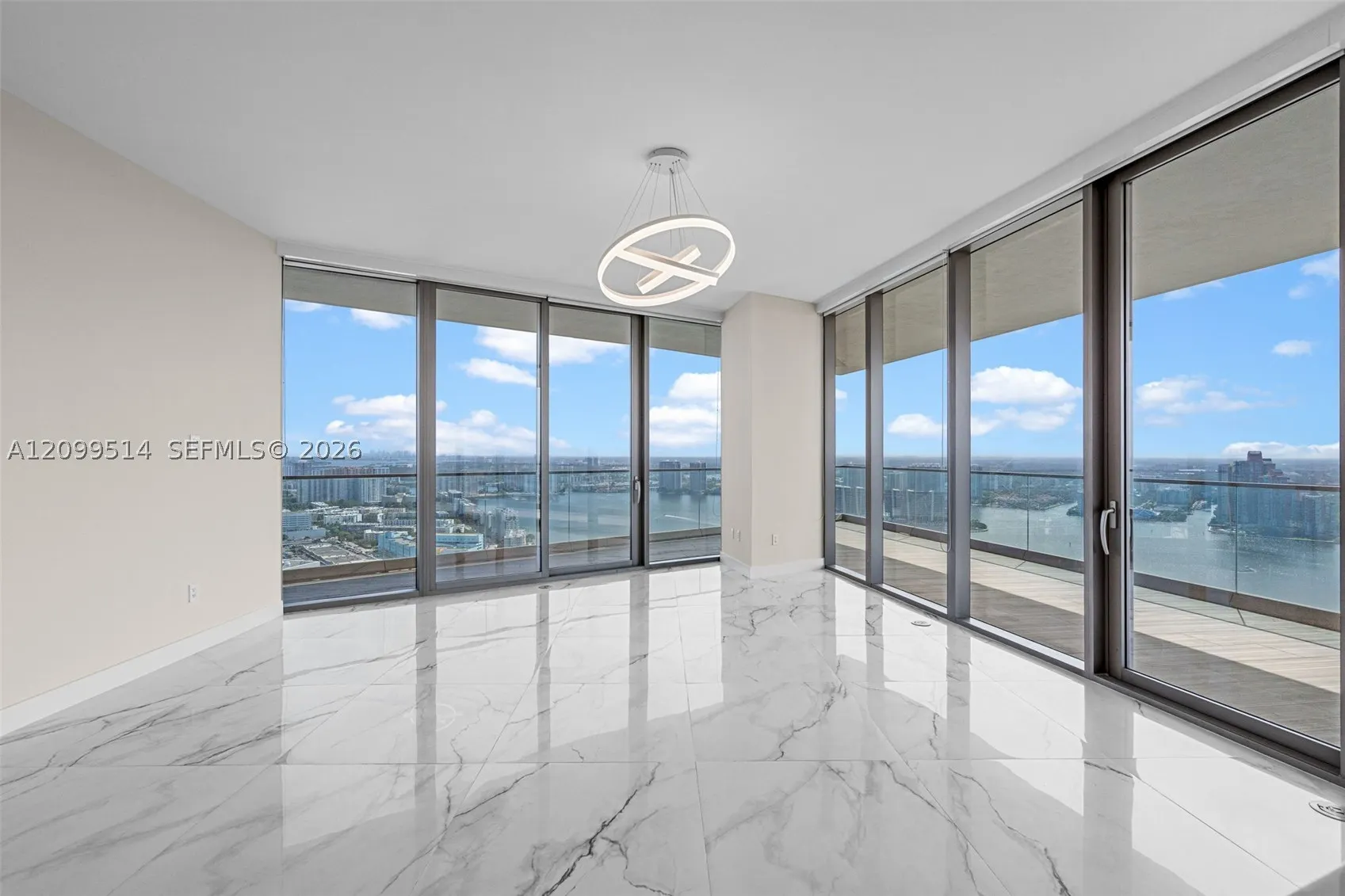 18975 Collins Ave #3605
