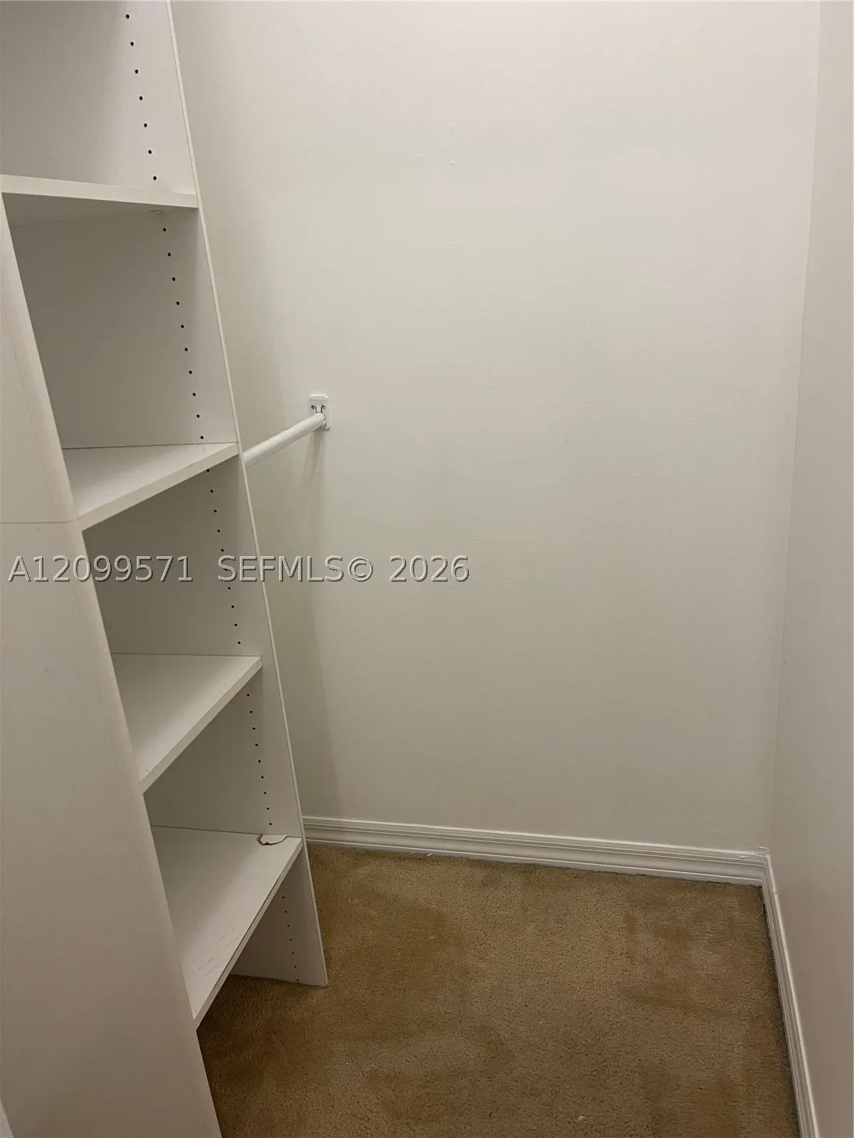 5803 Siena Ln #606