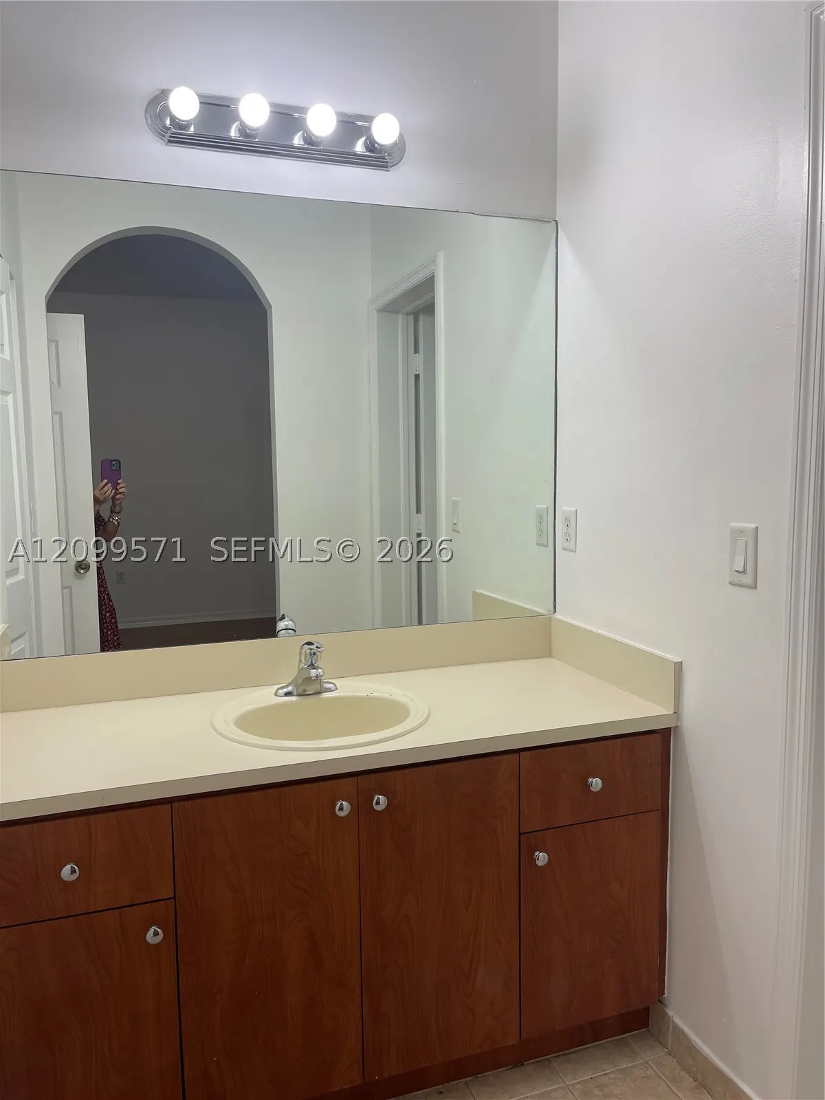 5803 Siena Ln #606