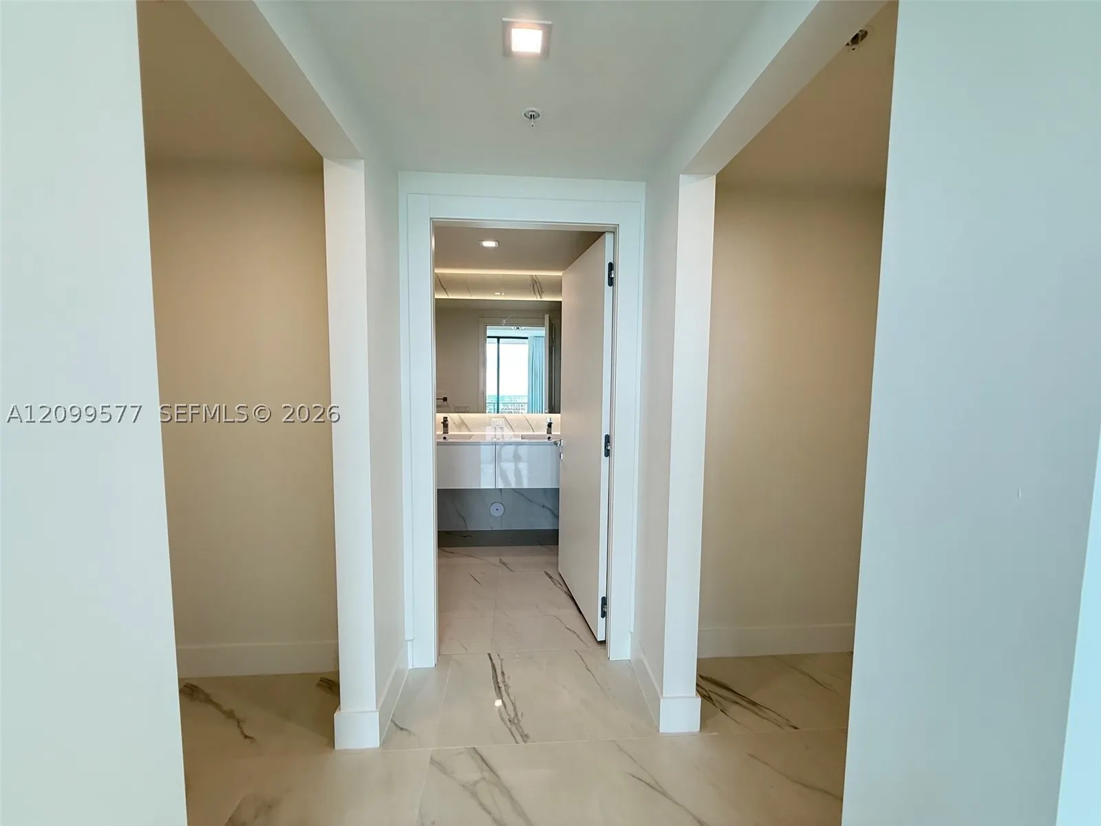 1170 E Hallandale Beach #1407