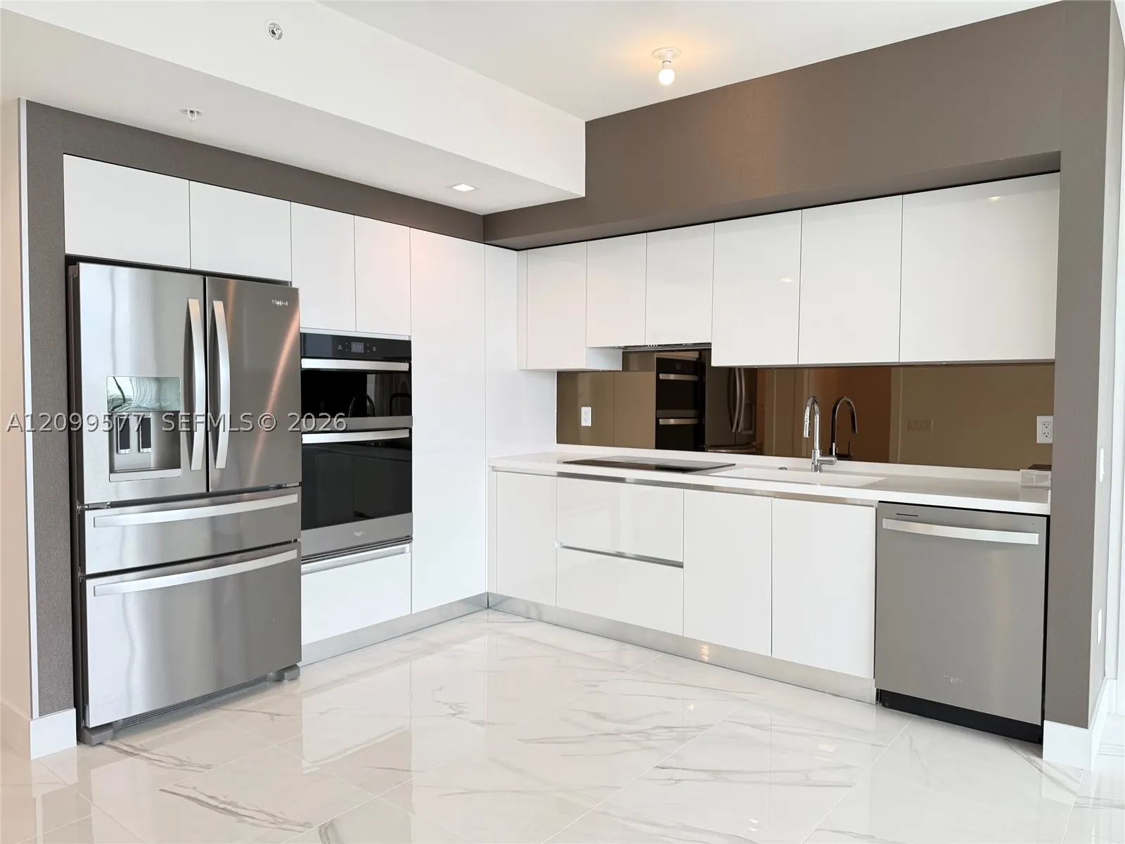 1170 E Hallandale Beach #1407