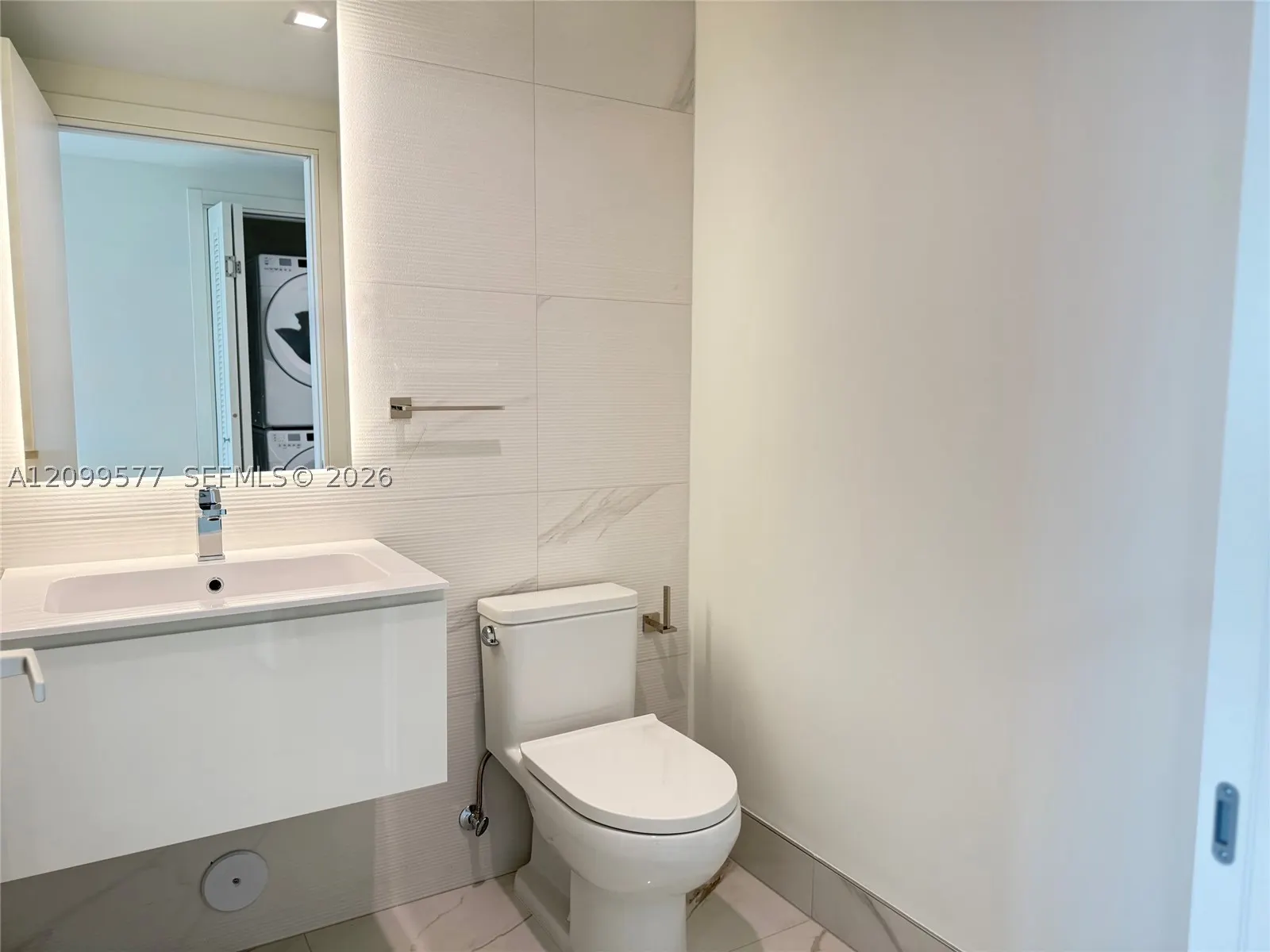 1170 E Hallandale Beach #1407