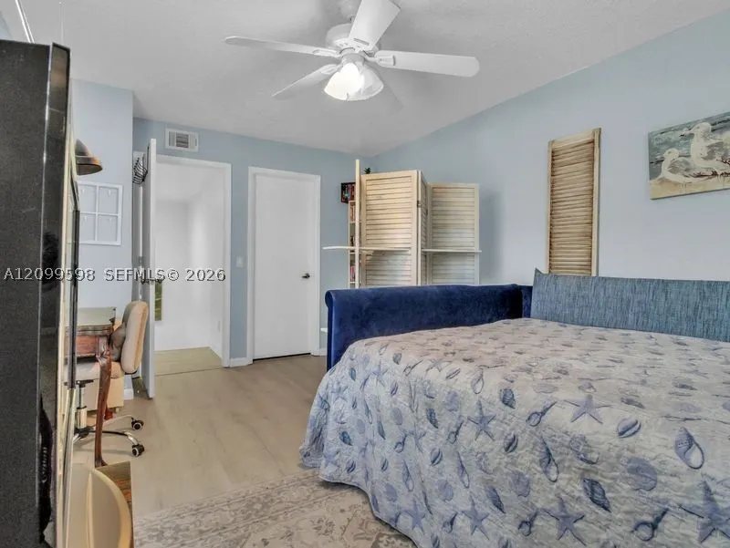 6403 Dryden Ct #6403