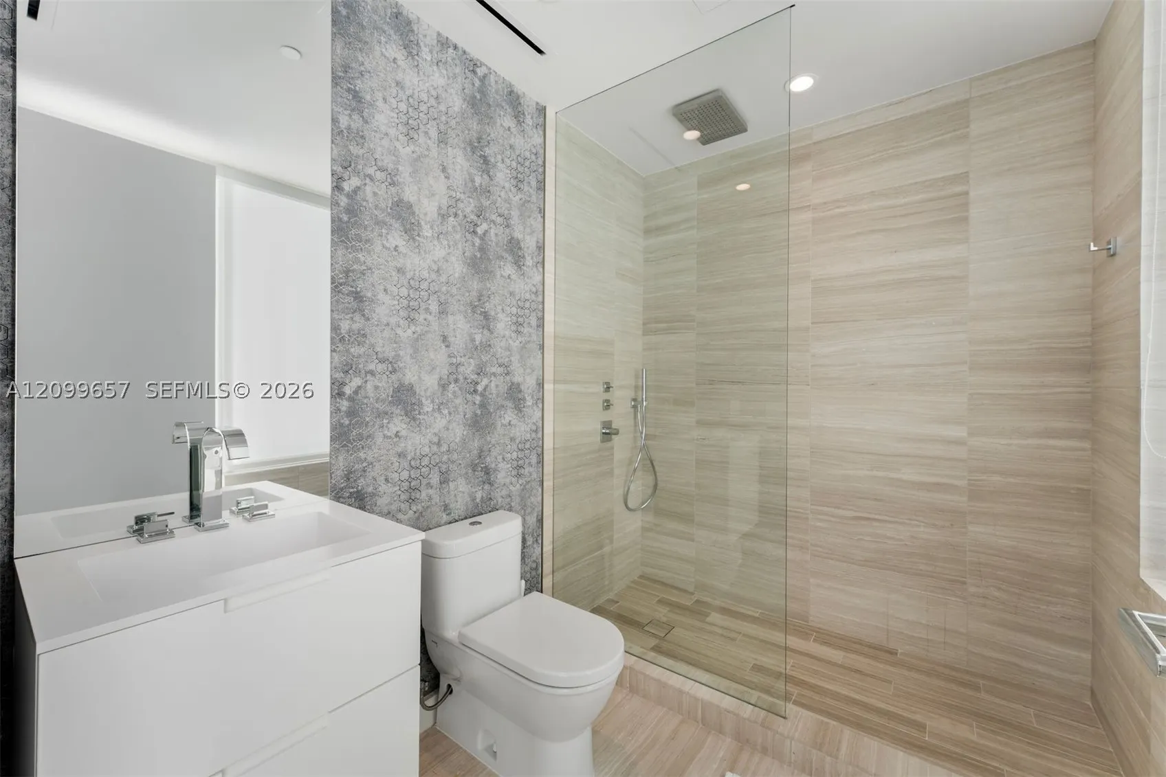 4701 N Meridian Ave #512