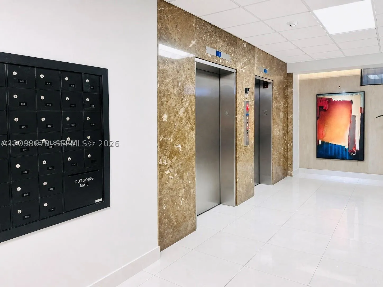 1623 Collins Ave #220