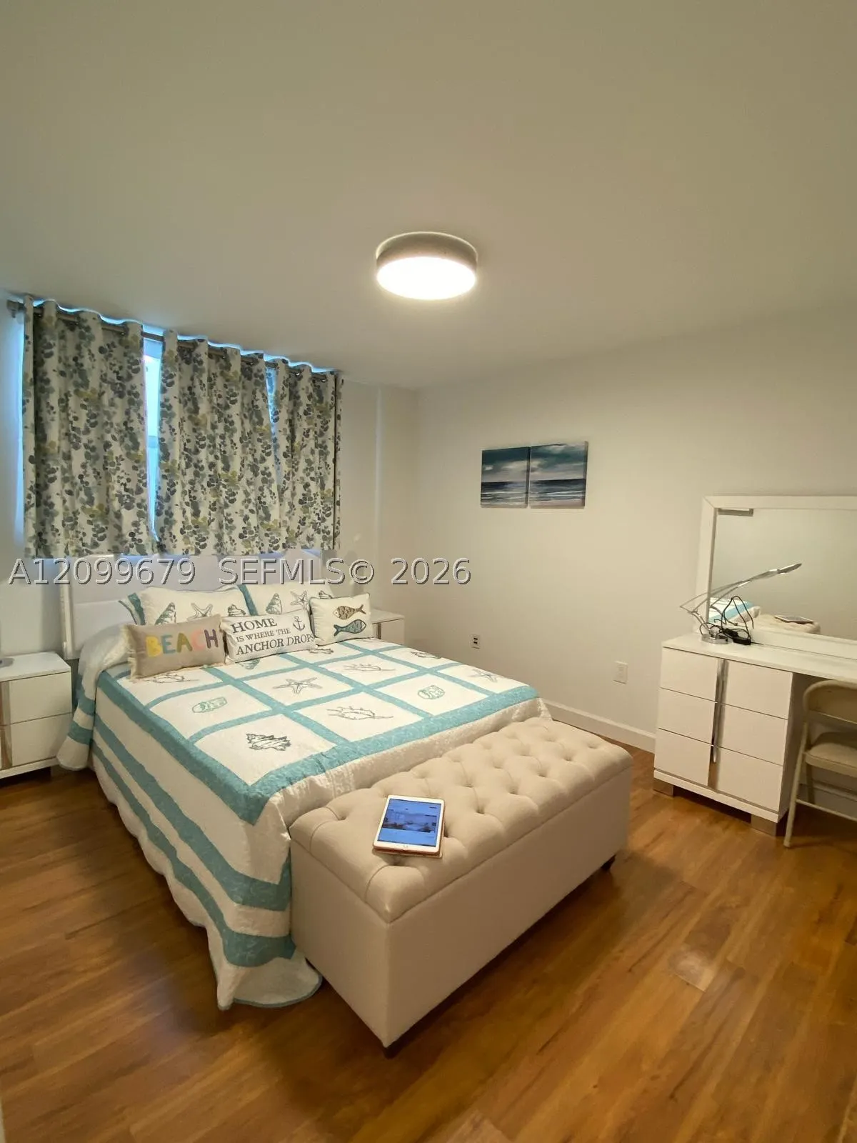 1623 Collins Ave #220