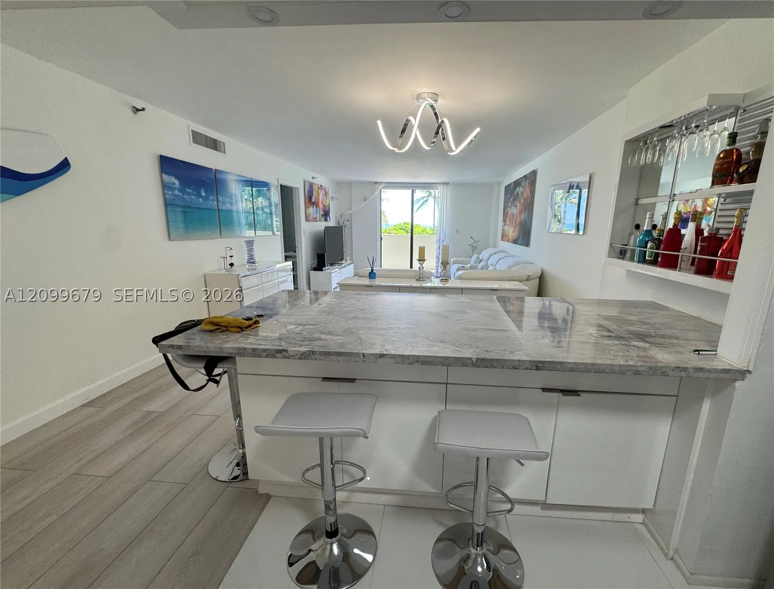 1623 Collins Ave #220