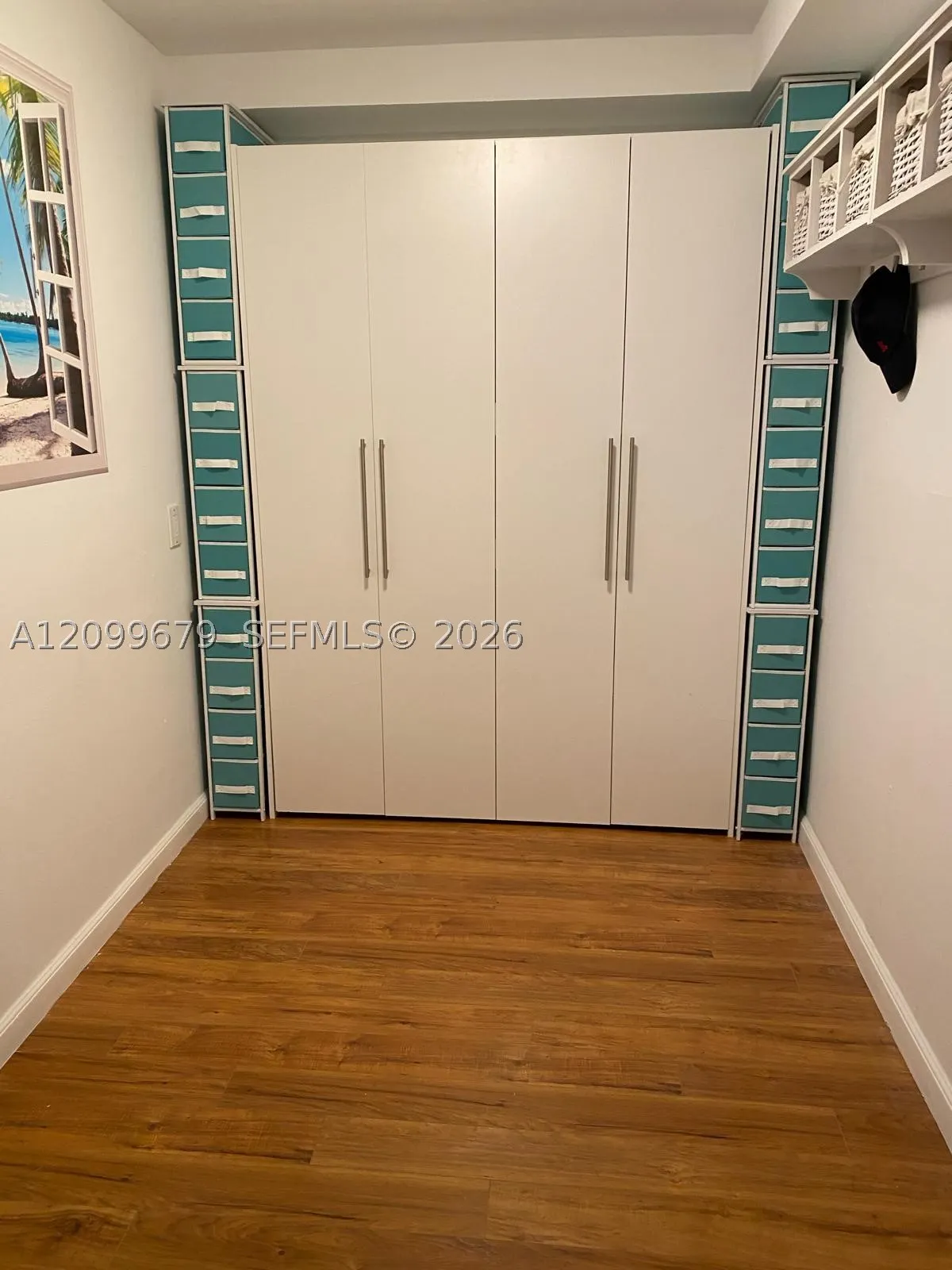 1623 Collins Ave #220