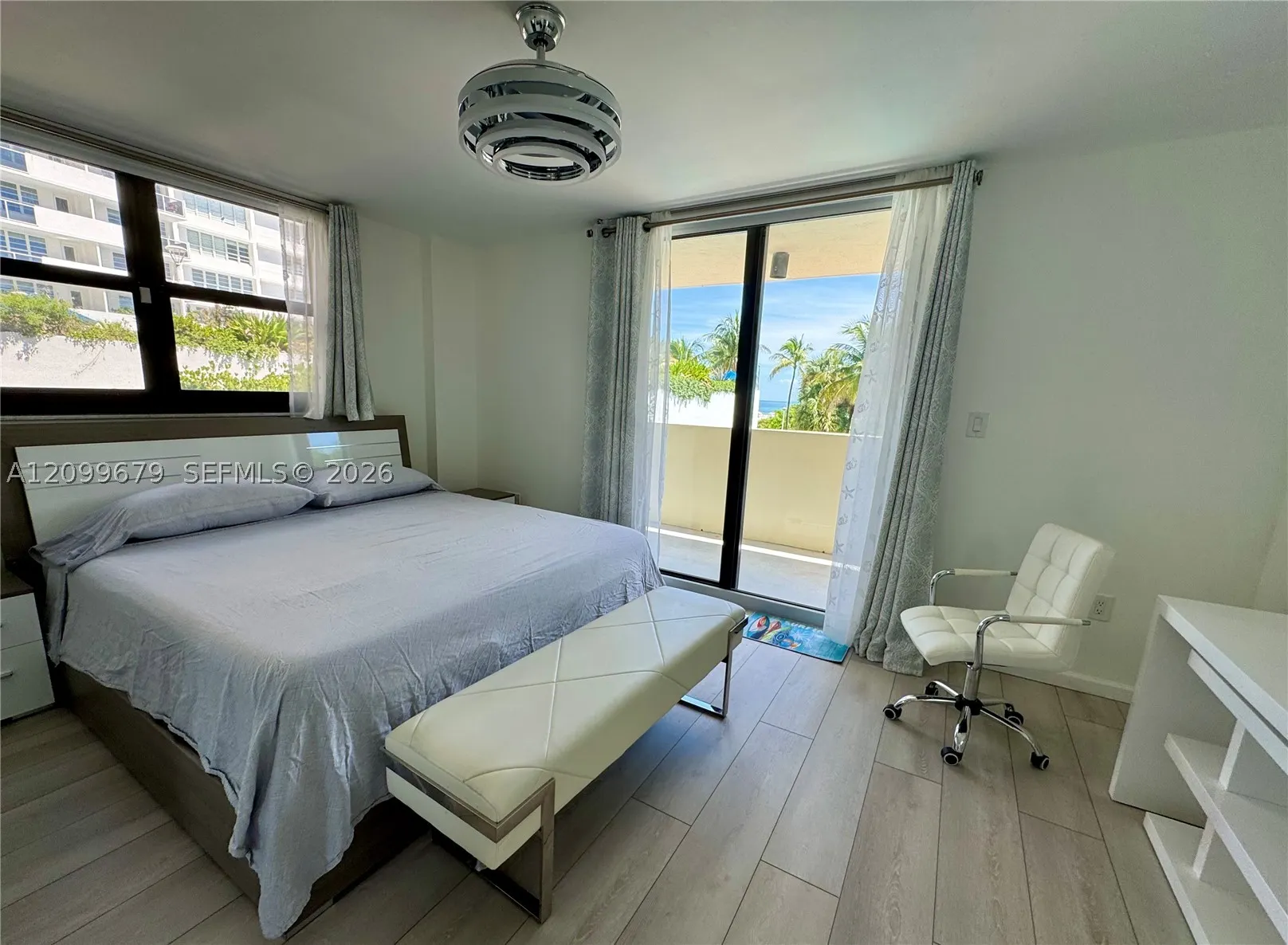 1623 Collins Ave #220