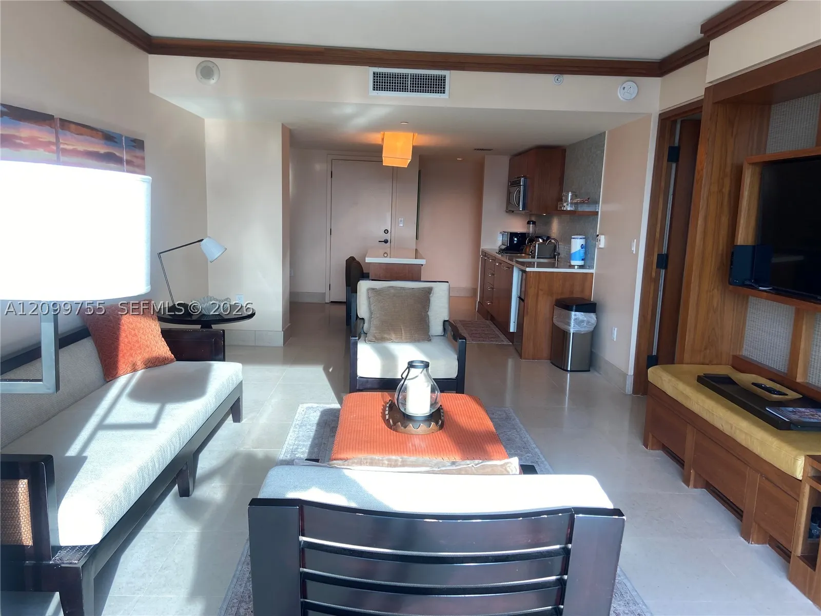 6801 Collins Ave #401