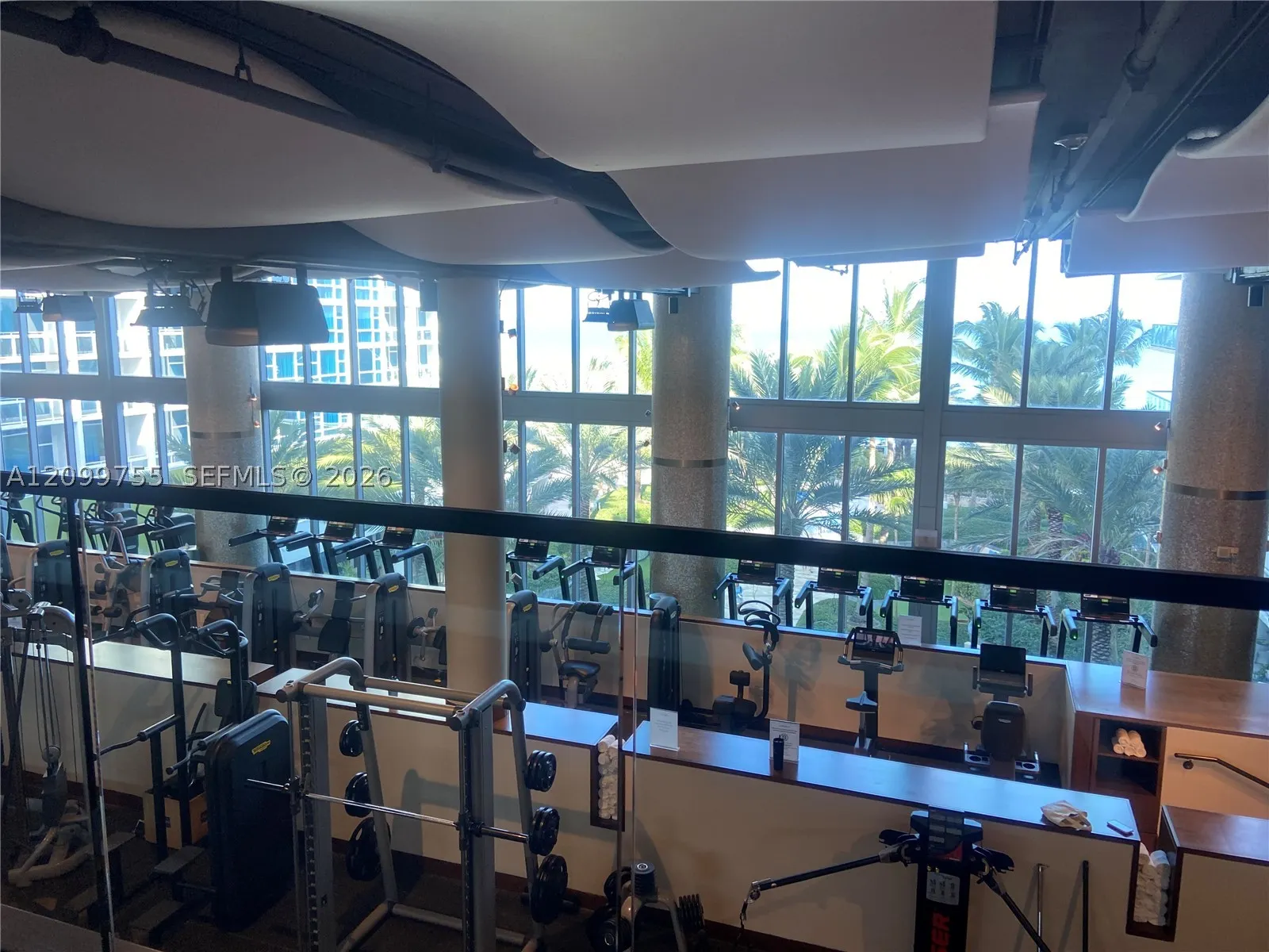 6801 Collins Ave #401