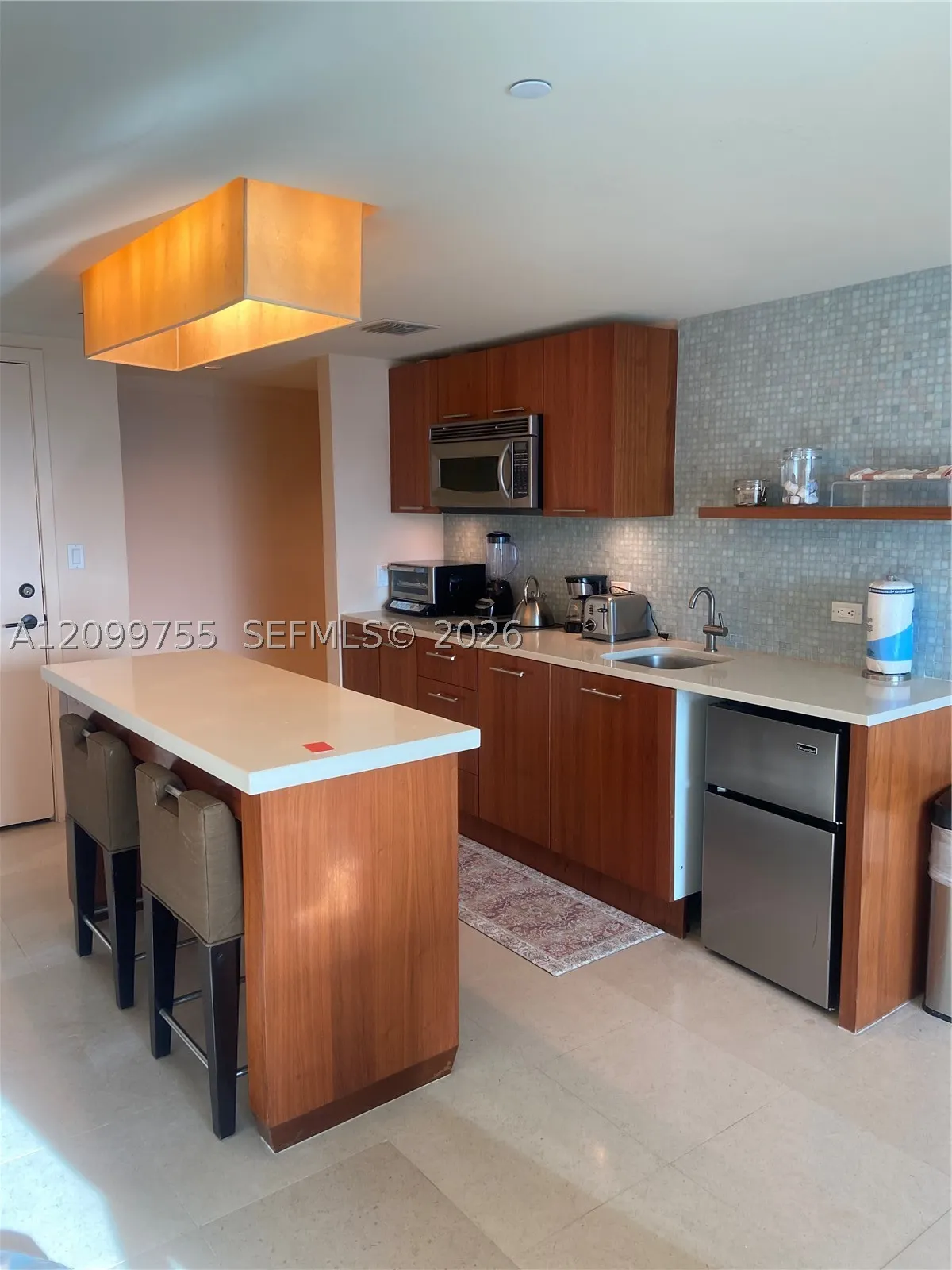6801 Collins Ave #401