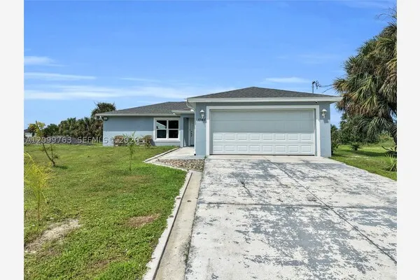 1046 SATURN CT