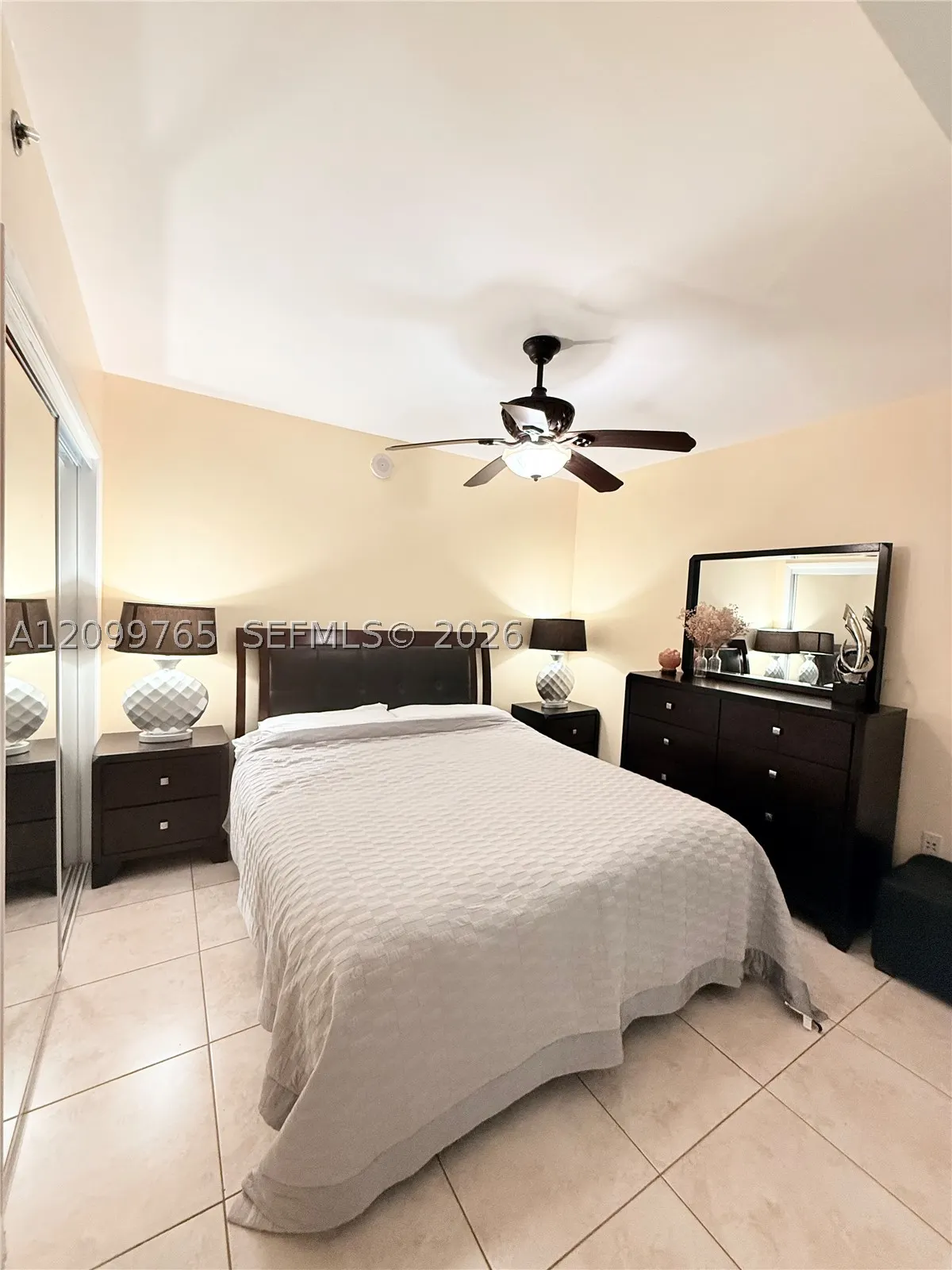 1830 S Ocean Dr #3705
