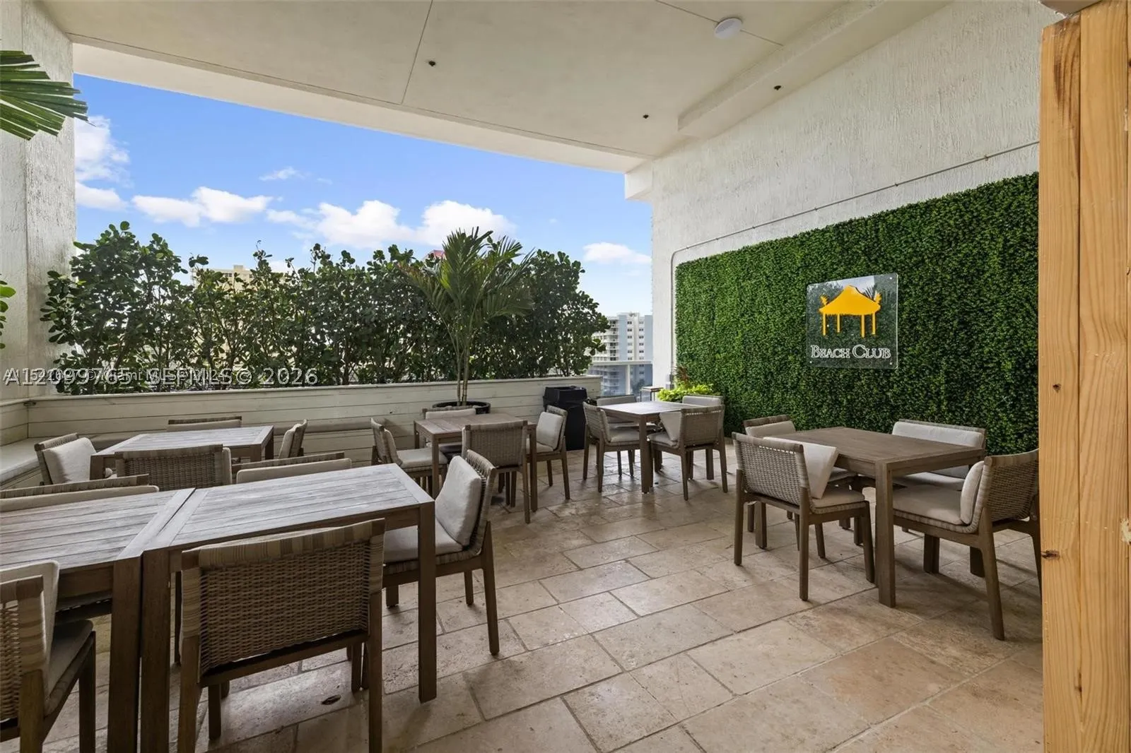 1830 S Ocean Dr #3705