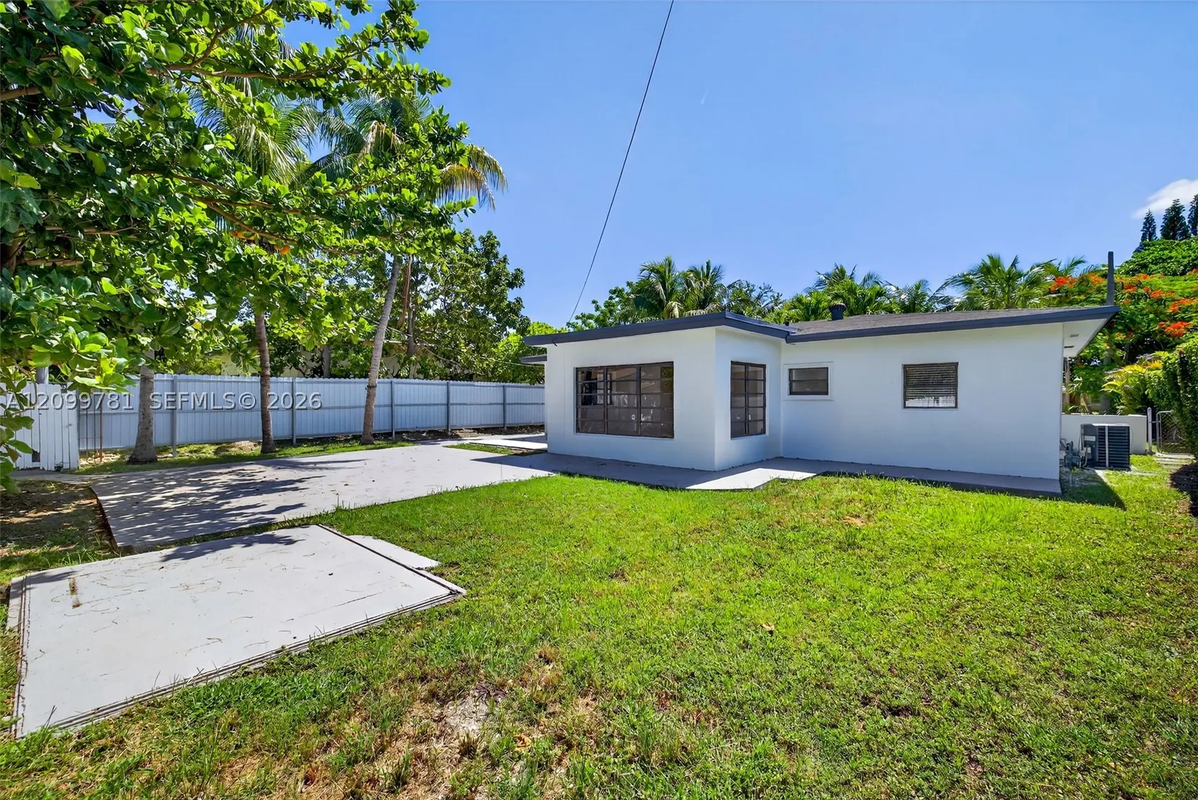 17150 NE 18th Ave