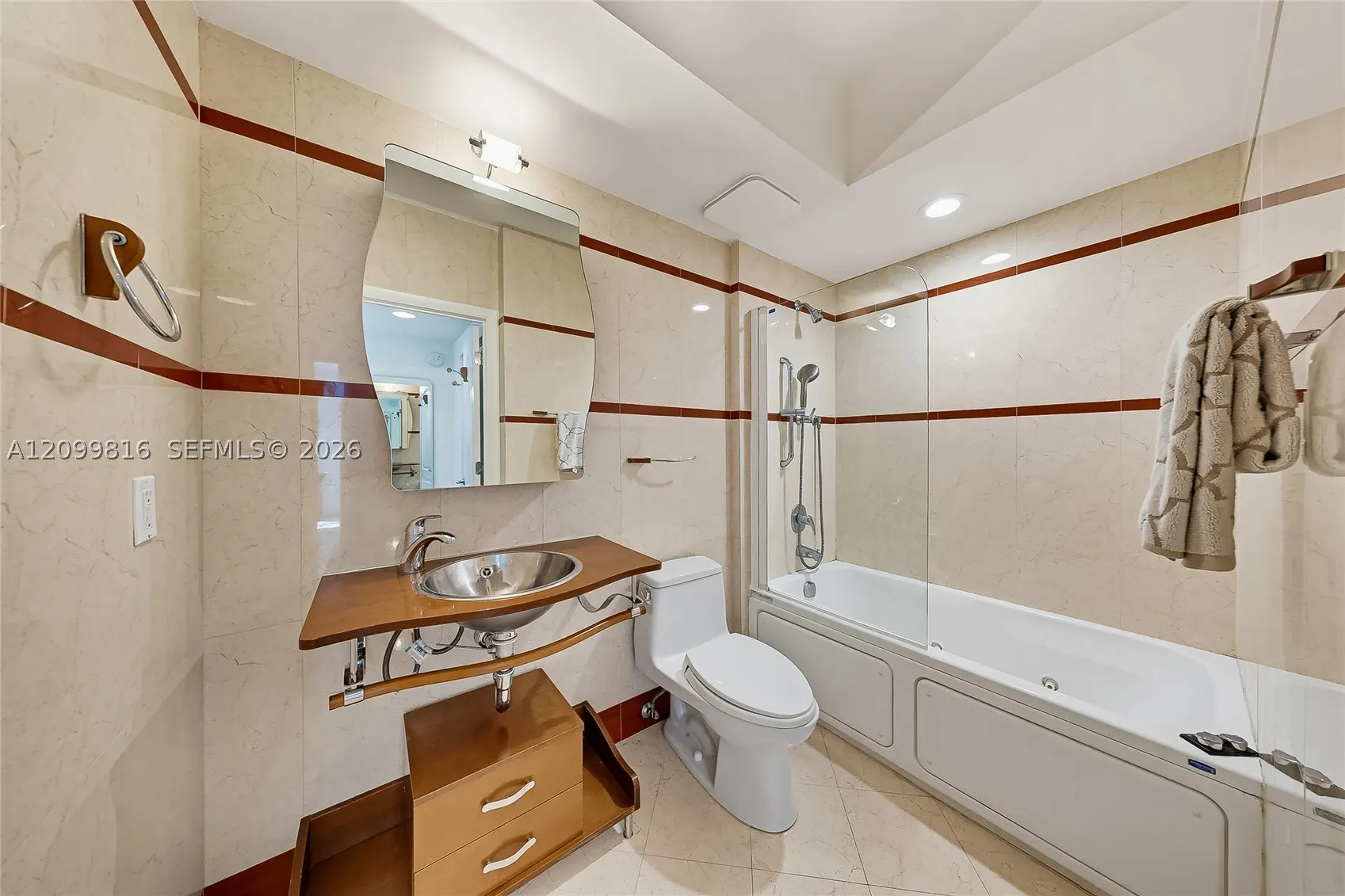 110 Washington Ave #2312