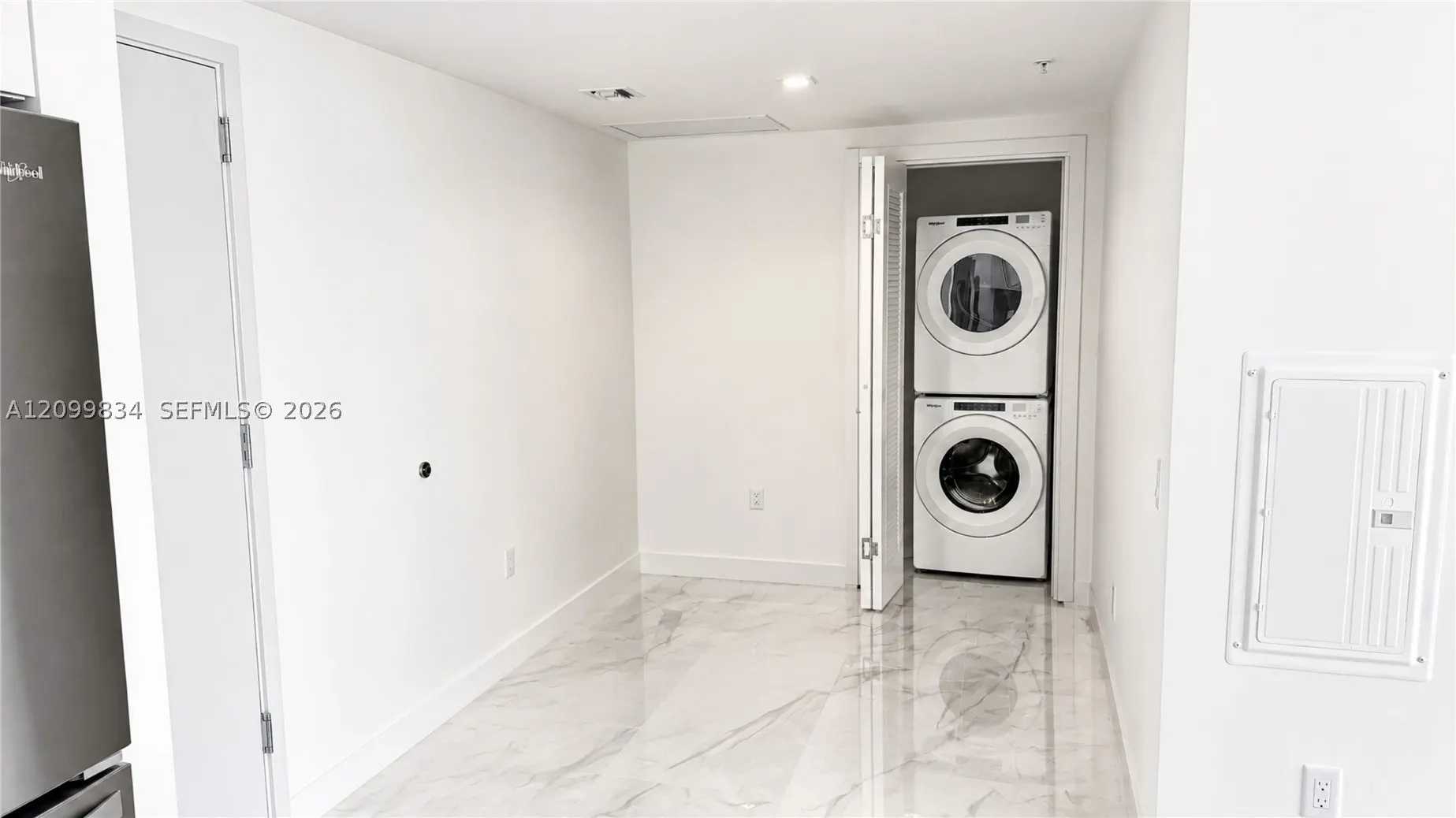 1170 E Hallandale beach Blvd #2009