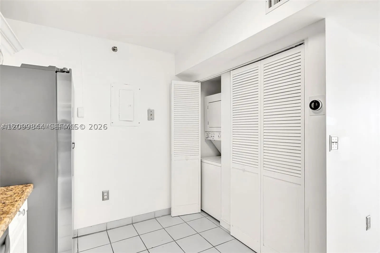 9341 Collins Ave #705