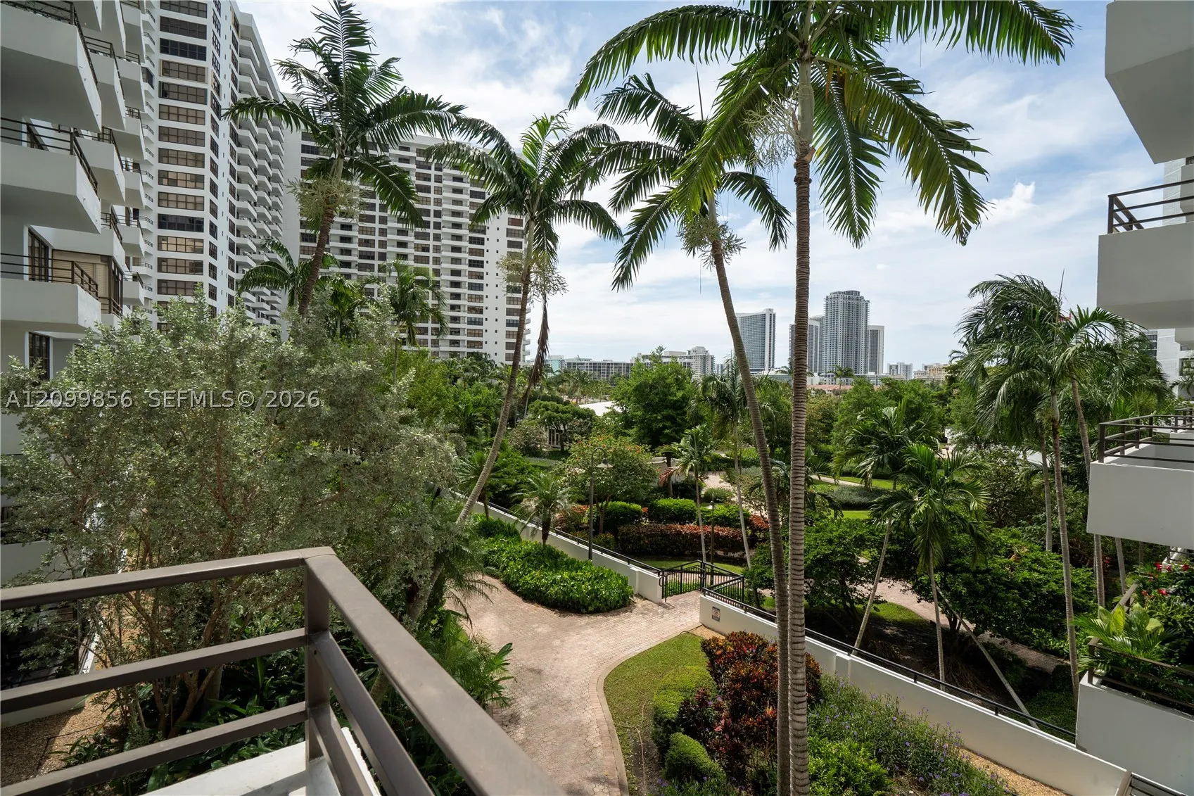 600 Three Islands Blvd #316