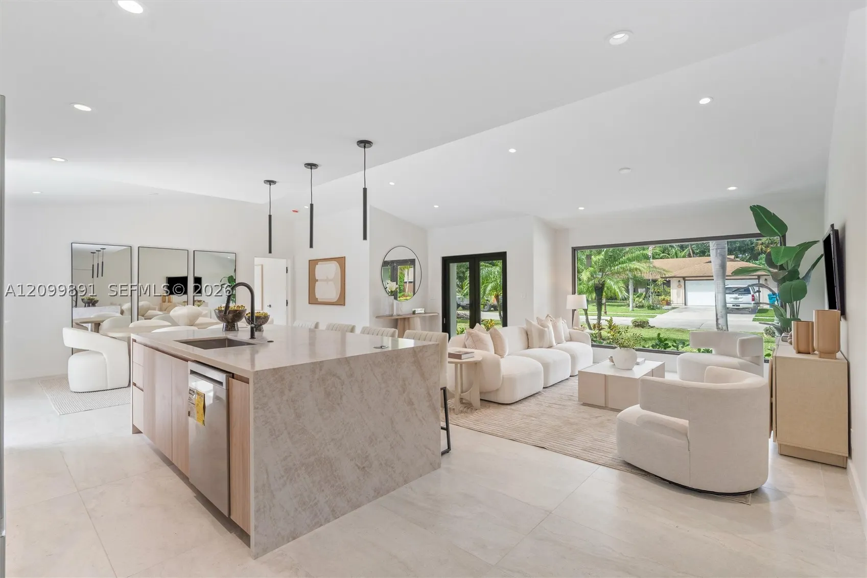3512 Diane Dr