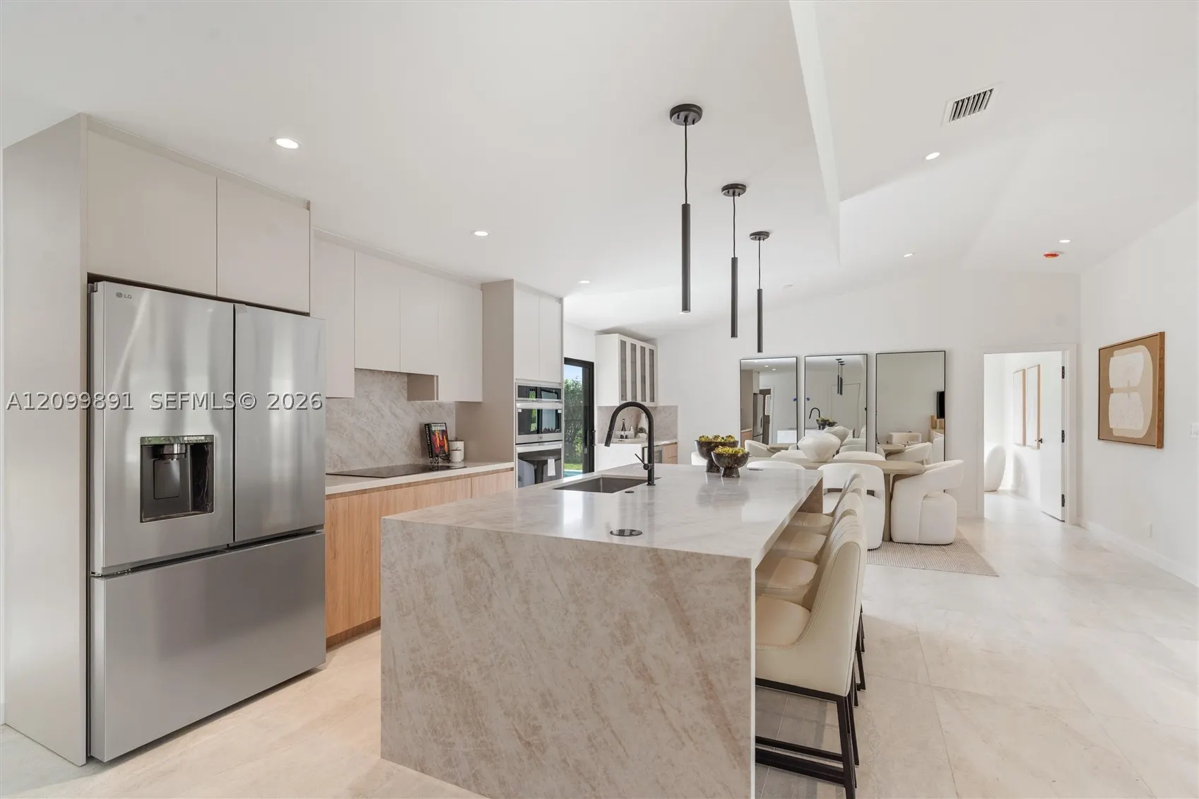 3512 Diane Dr