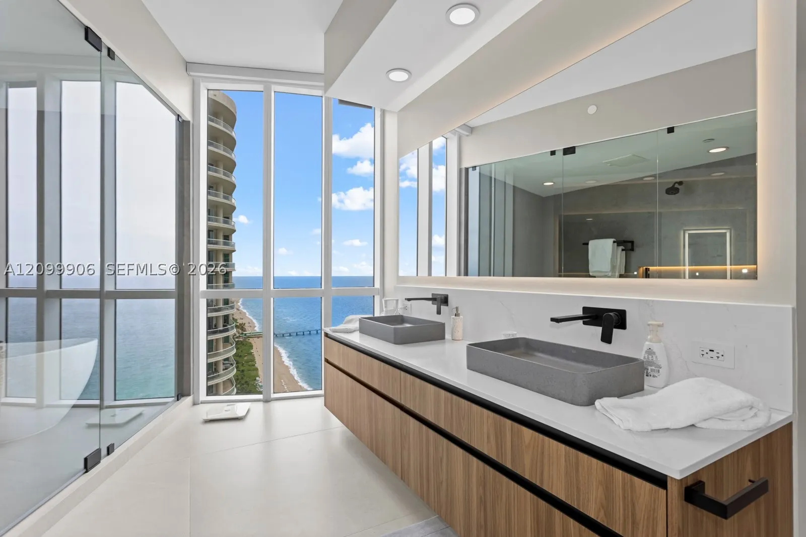 16001 Collins Ave #2901