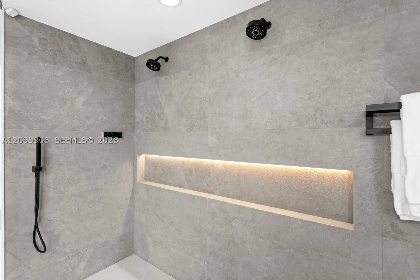 16001 Collins Ave #2901
