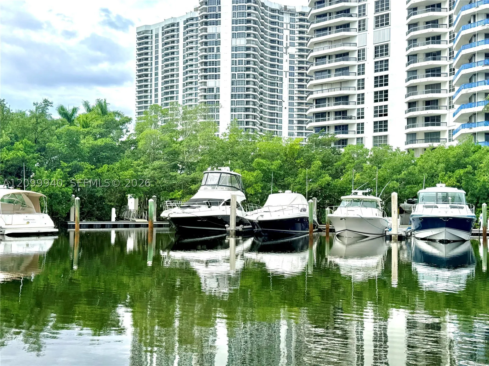 3575 Mystic Pointe Dr Slip #110
