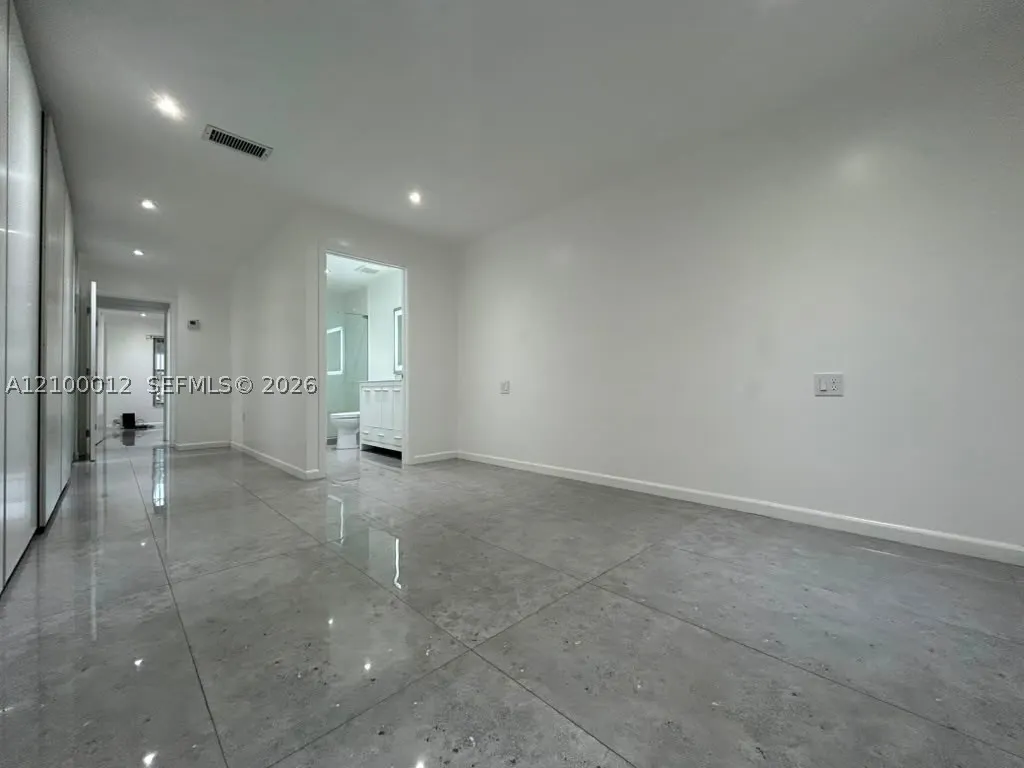 112 Fox Rd #2-50
