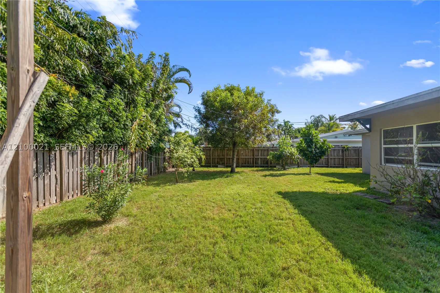 1228 SW 1st Ter