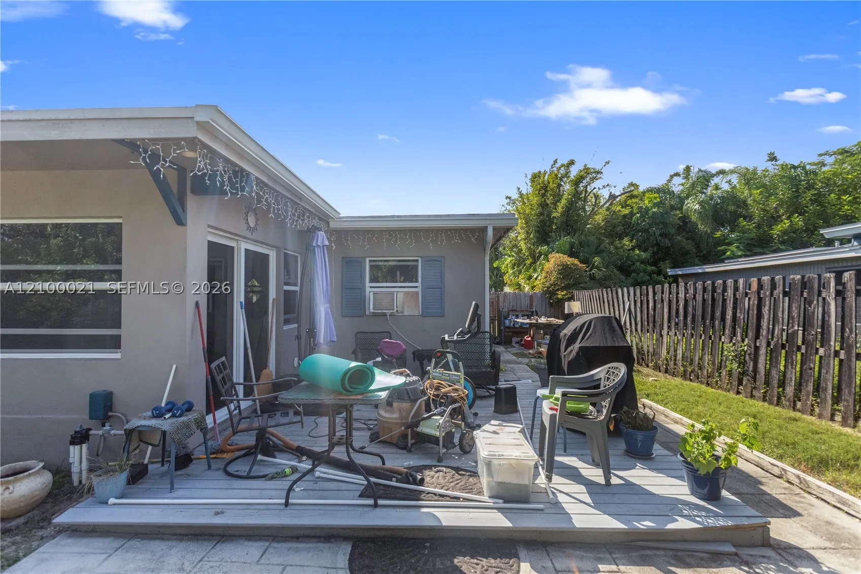 1228 SW 1st Ter