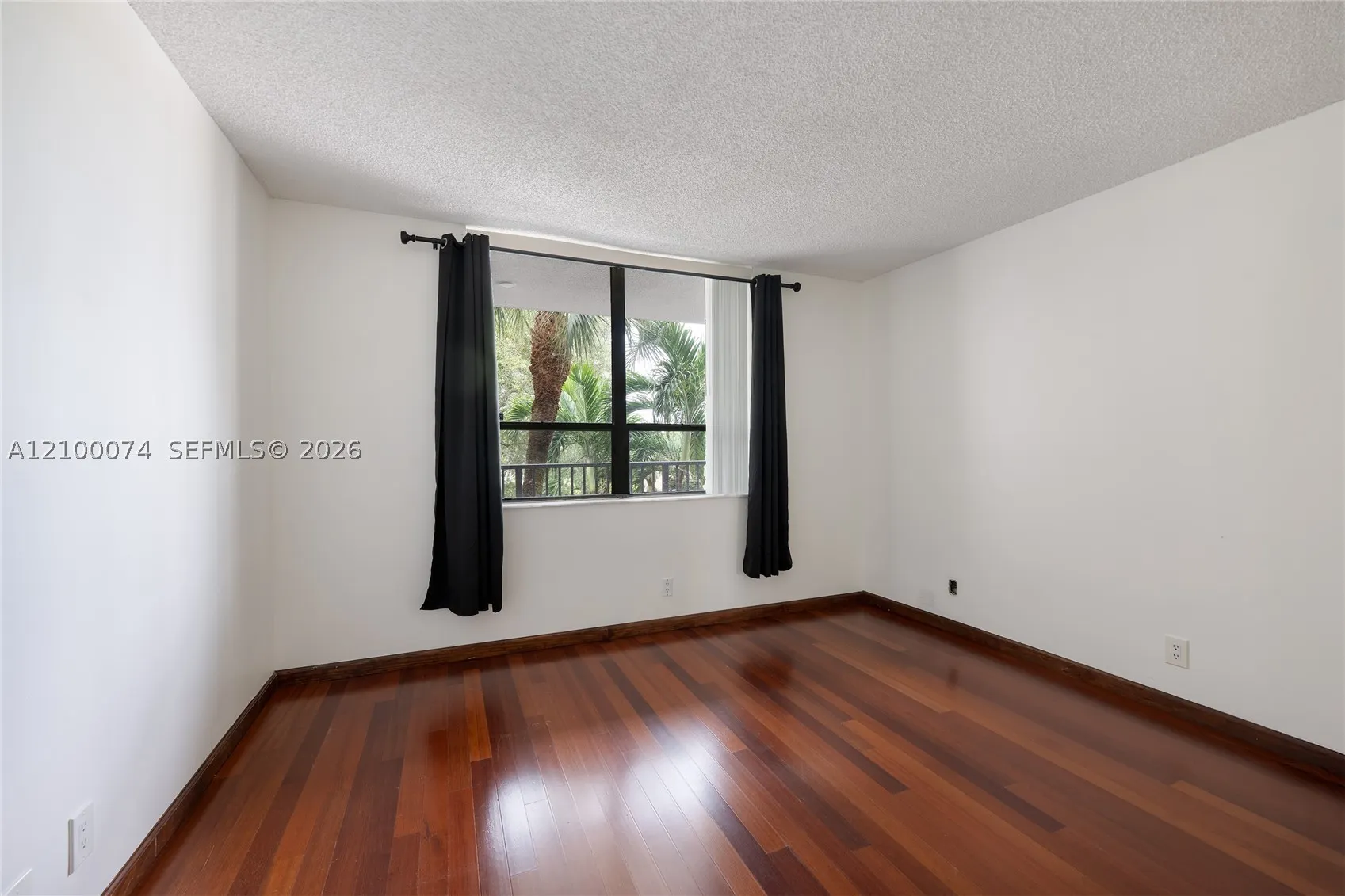 545 SE 12th St #205
