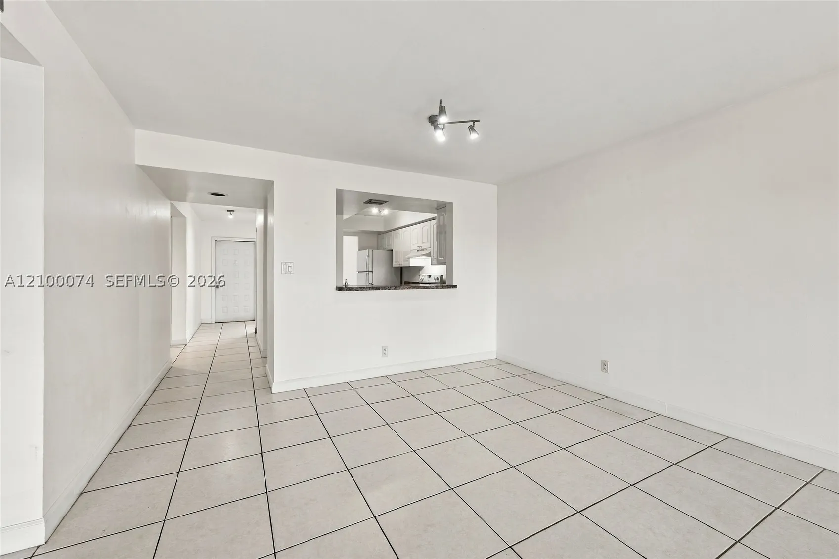 545 SE 12th St #205