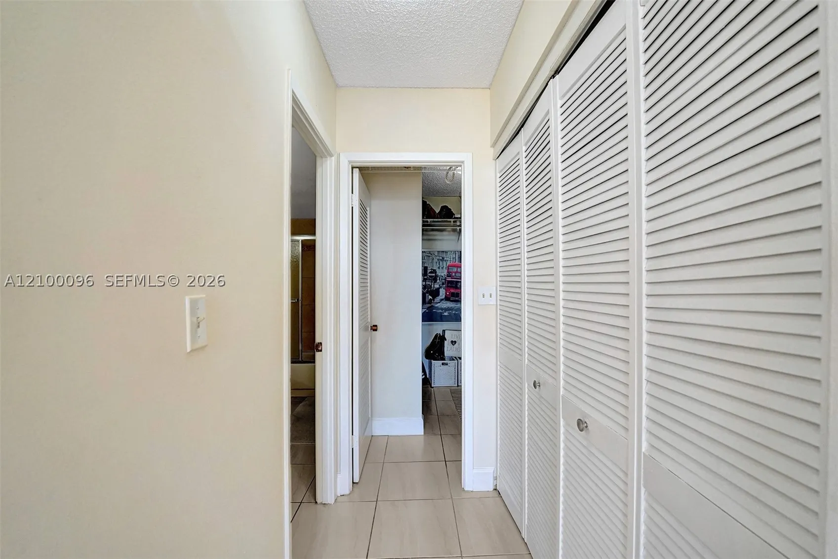 2500 Parkview Dr #1716