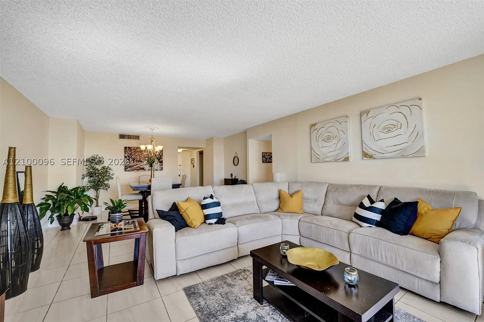 2500 Parkview Dr #1716