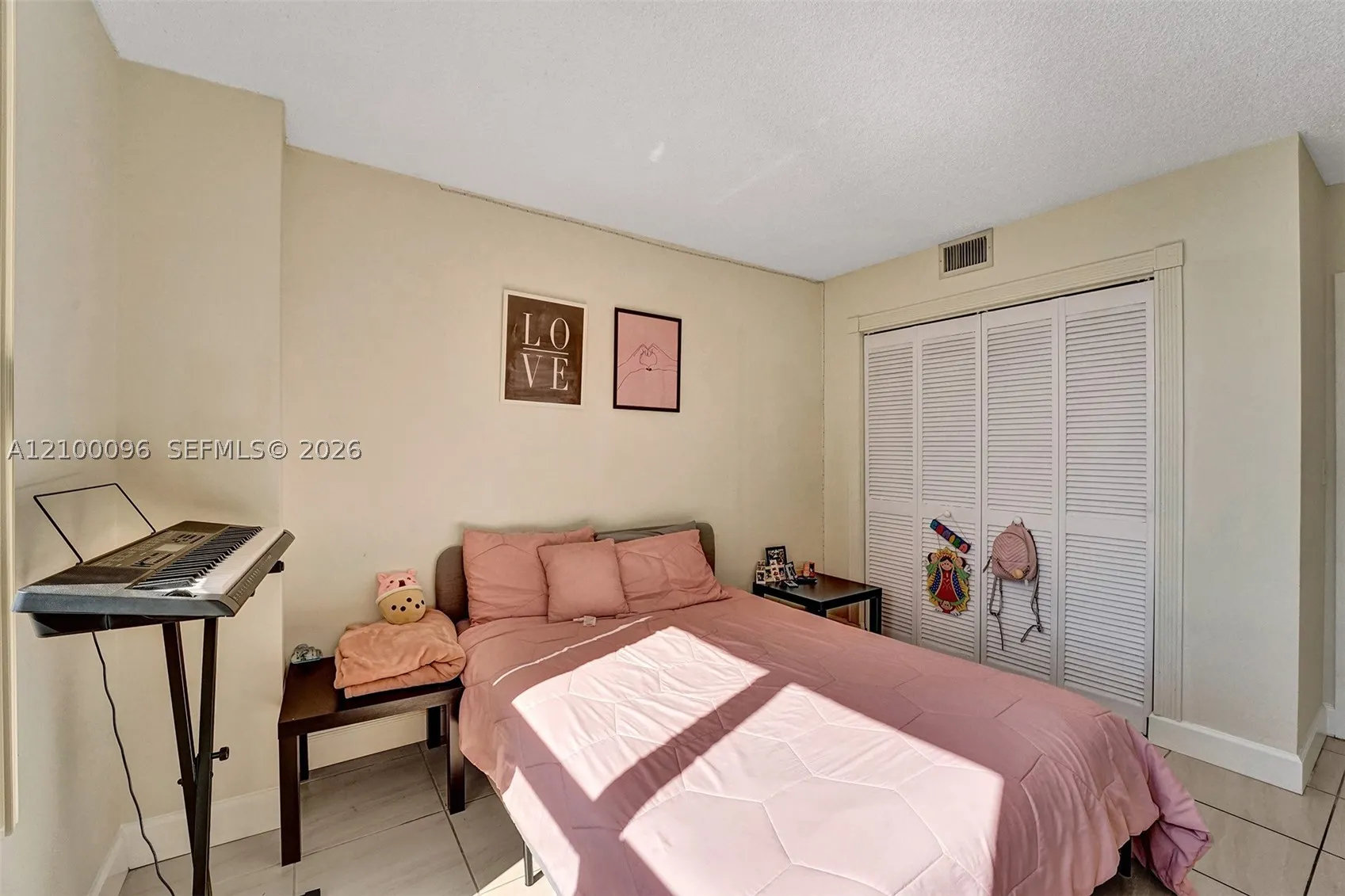 2500 Parkview Dr #1716