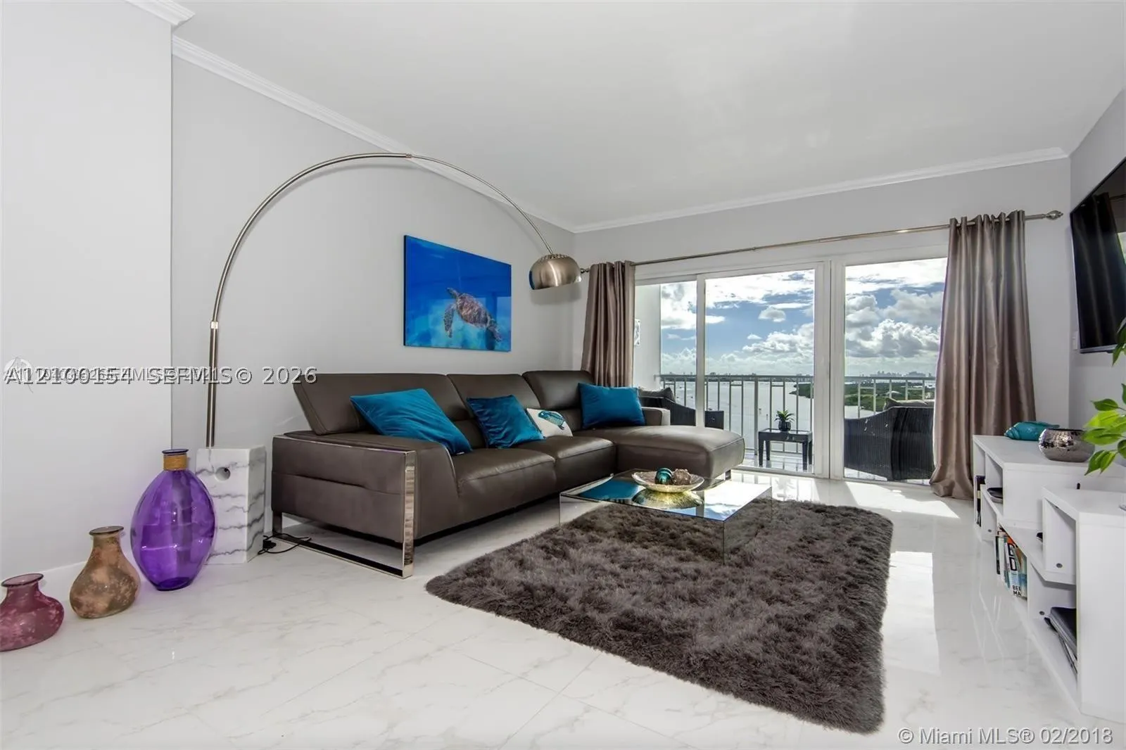 300 Bayview Dr #1102