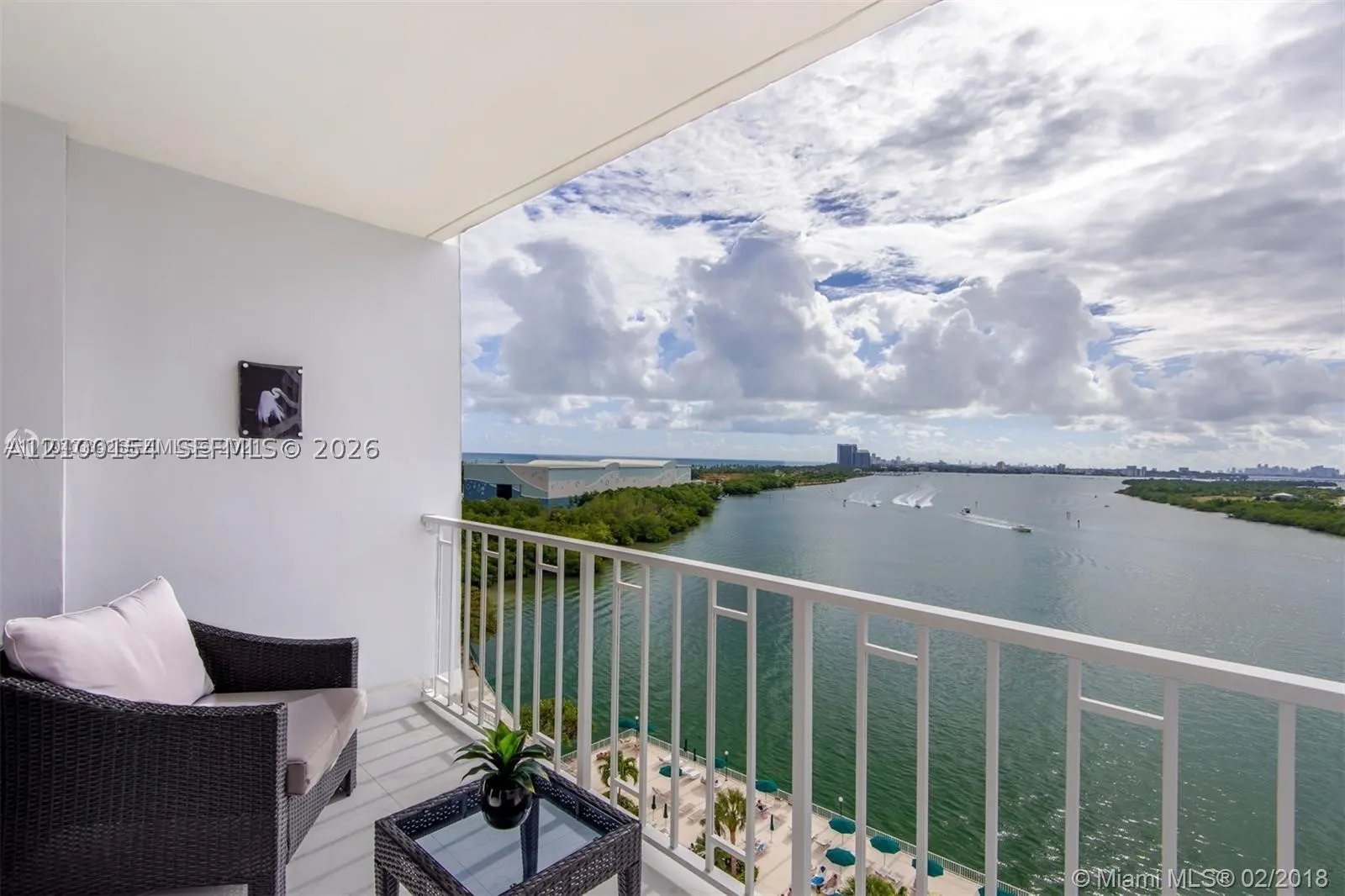 300 Bayview Dr #1102