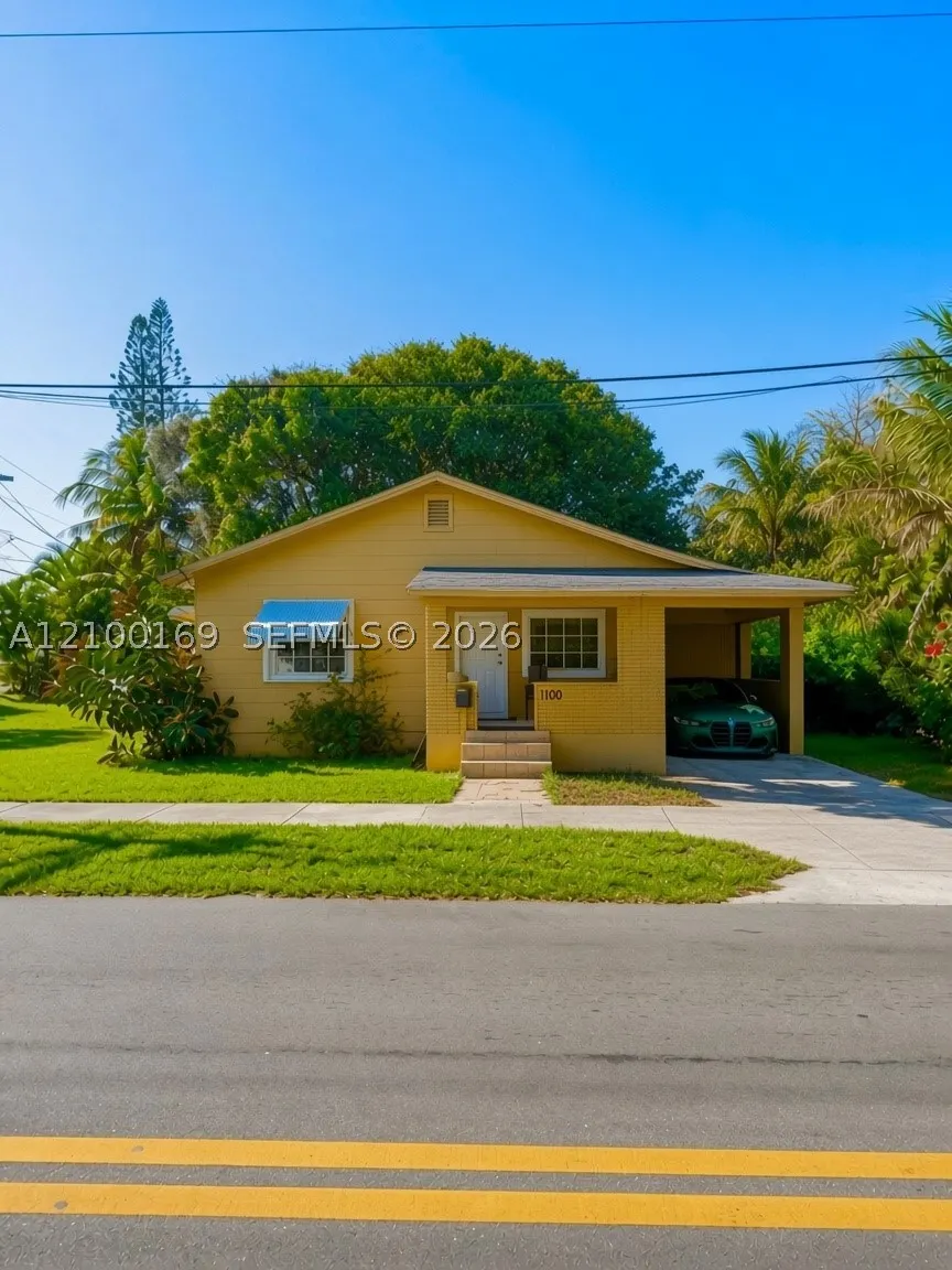 1100 N 24th Ave