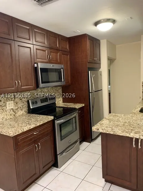2641 Polk St #3
