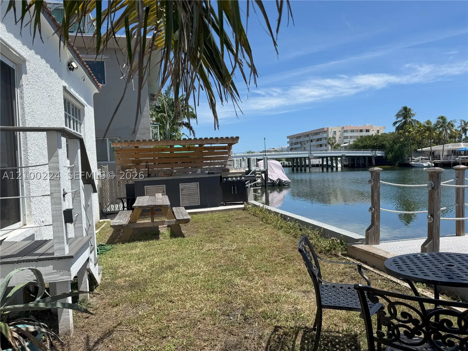 8401 Crespi Blvd #1