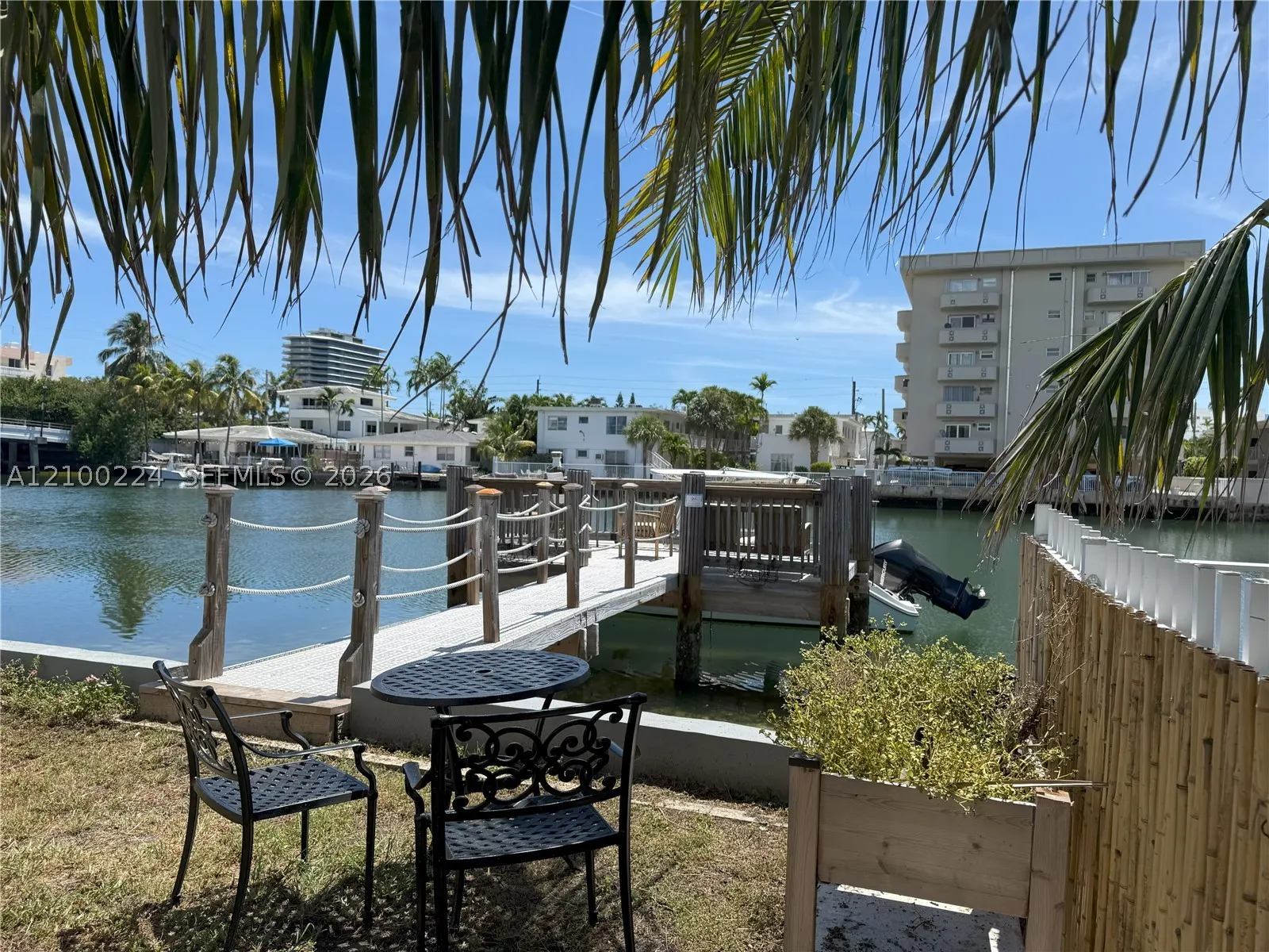 8401 Crespi Blvd #1