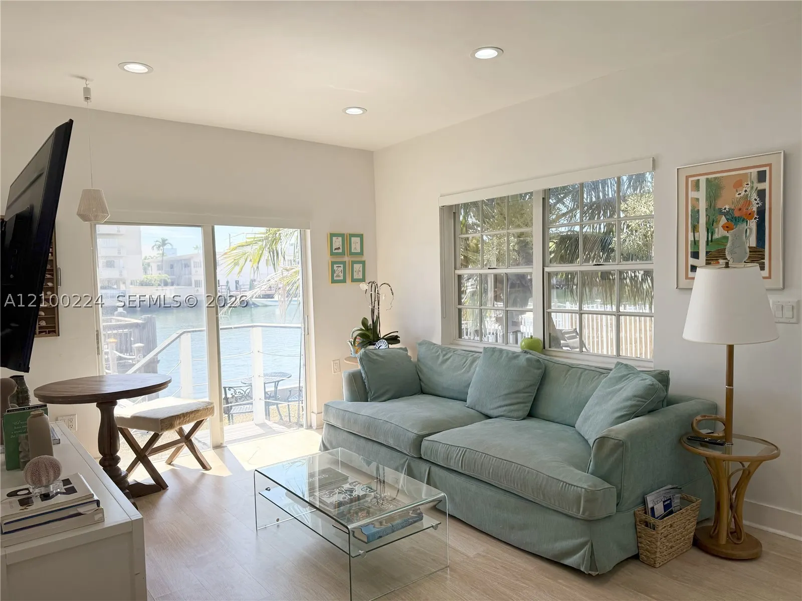 8401 Crespi Blvd #1